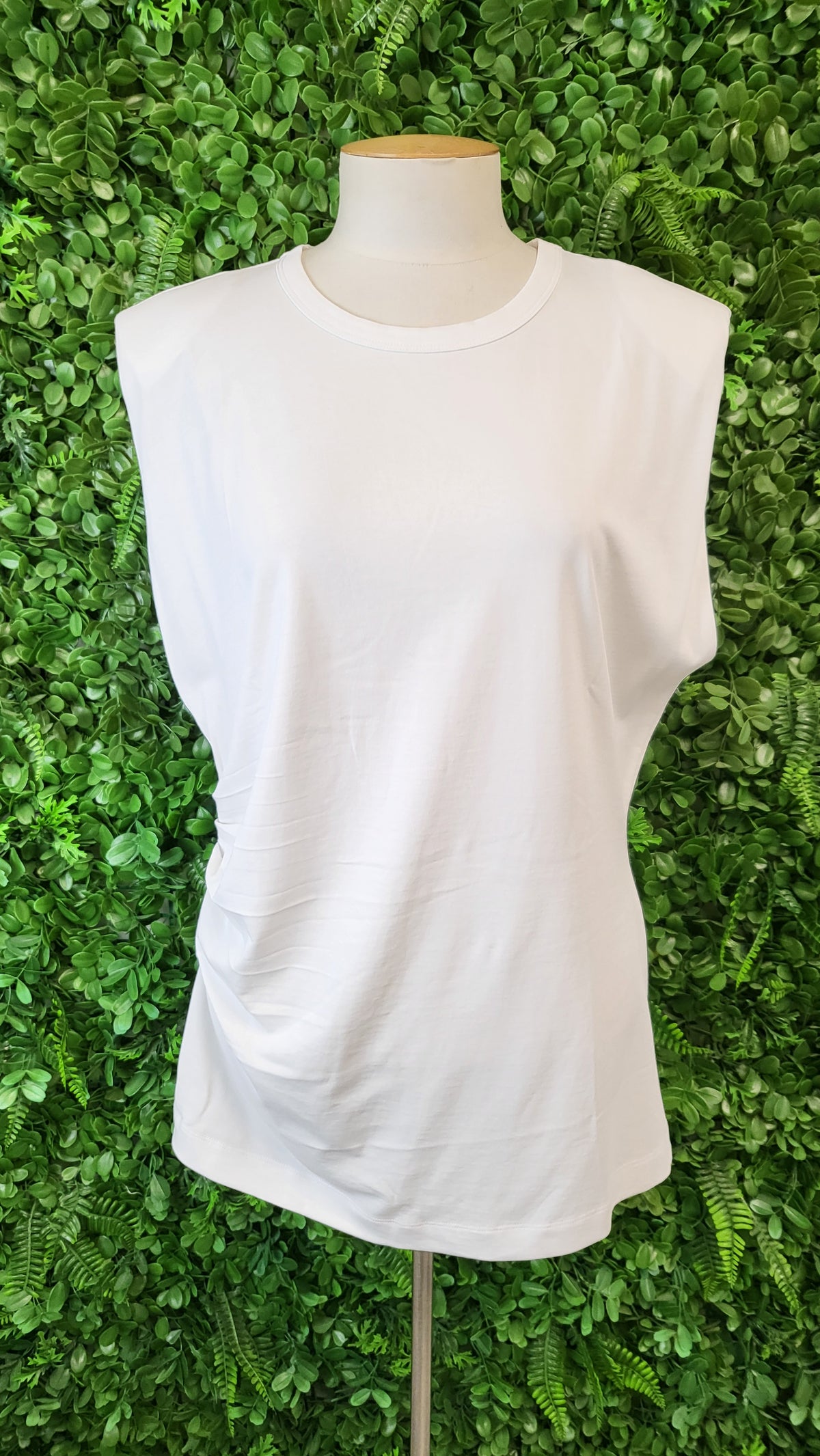 Decjuba White Sleeveless Top (14)
