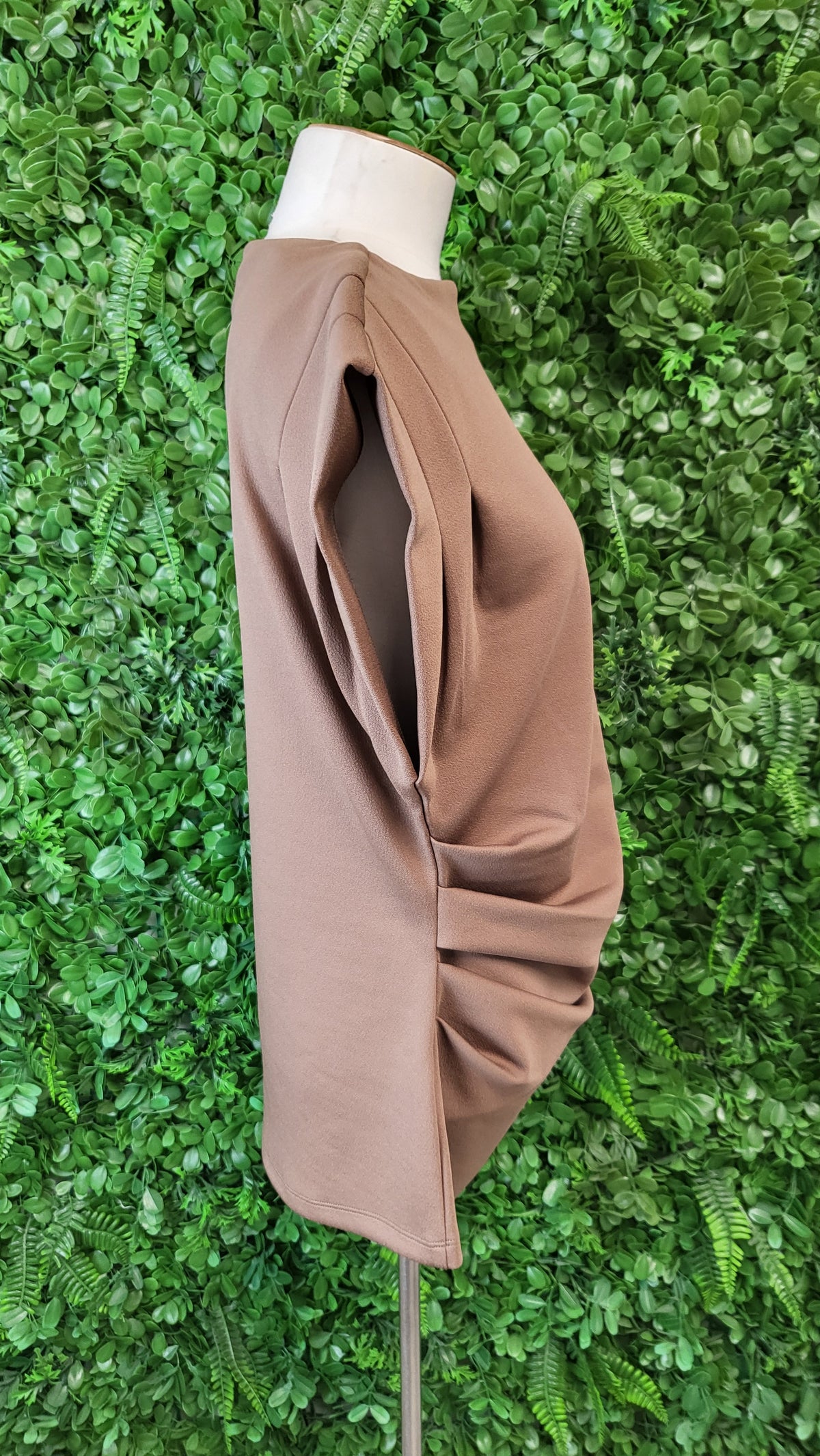 Decjuba Donkey Ruched Top (14-16)