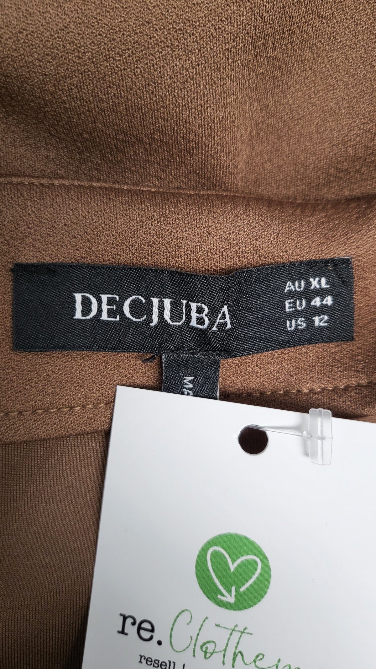 Decjuba Donkey Ruched Top (14-16)