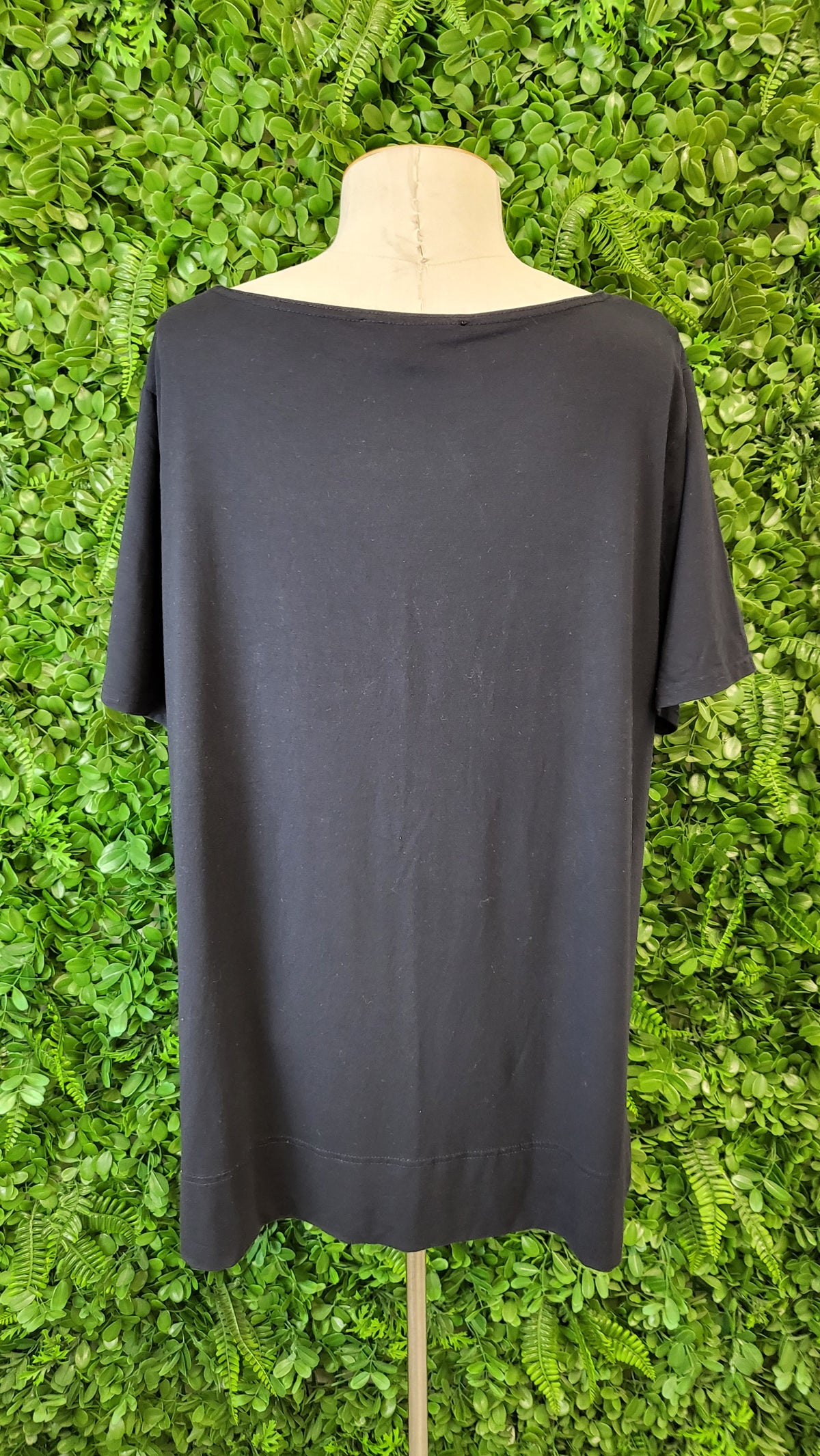 Paula Ryan Black Essential Tee (18)