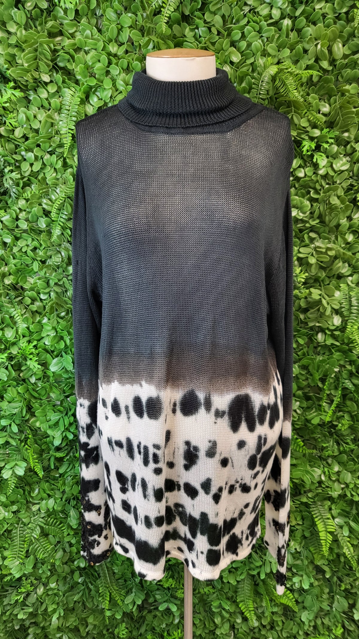 Adine Undone Black/Cream Sequin Cuff Knit (12-14)