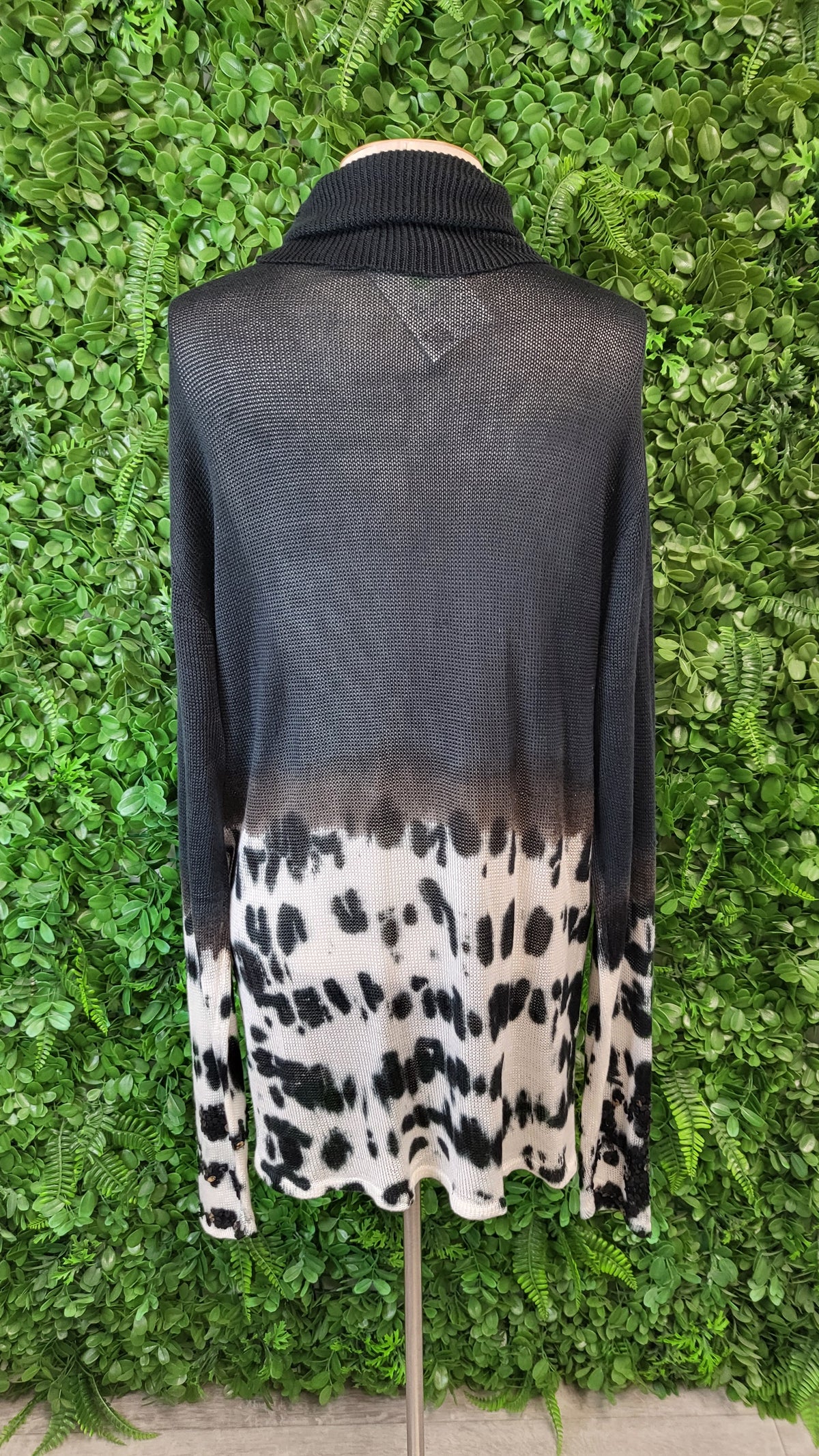 Adine Undone Black/Cream Sequin Cuff Knit (12-14)