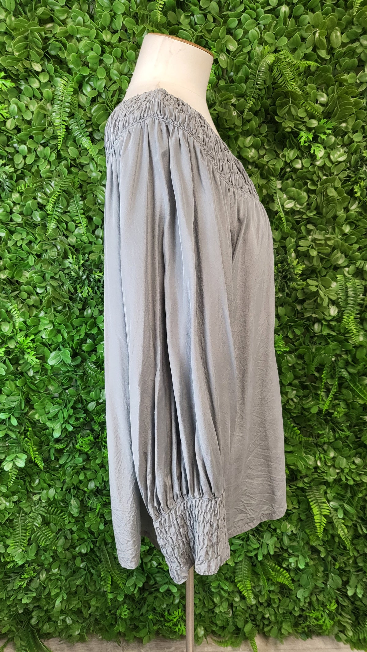 Nicola Screen Silver Grey Silk Blouse (16)