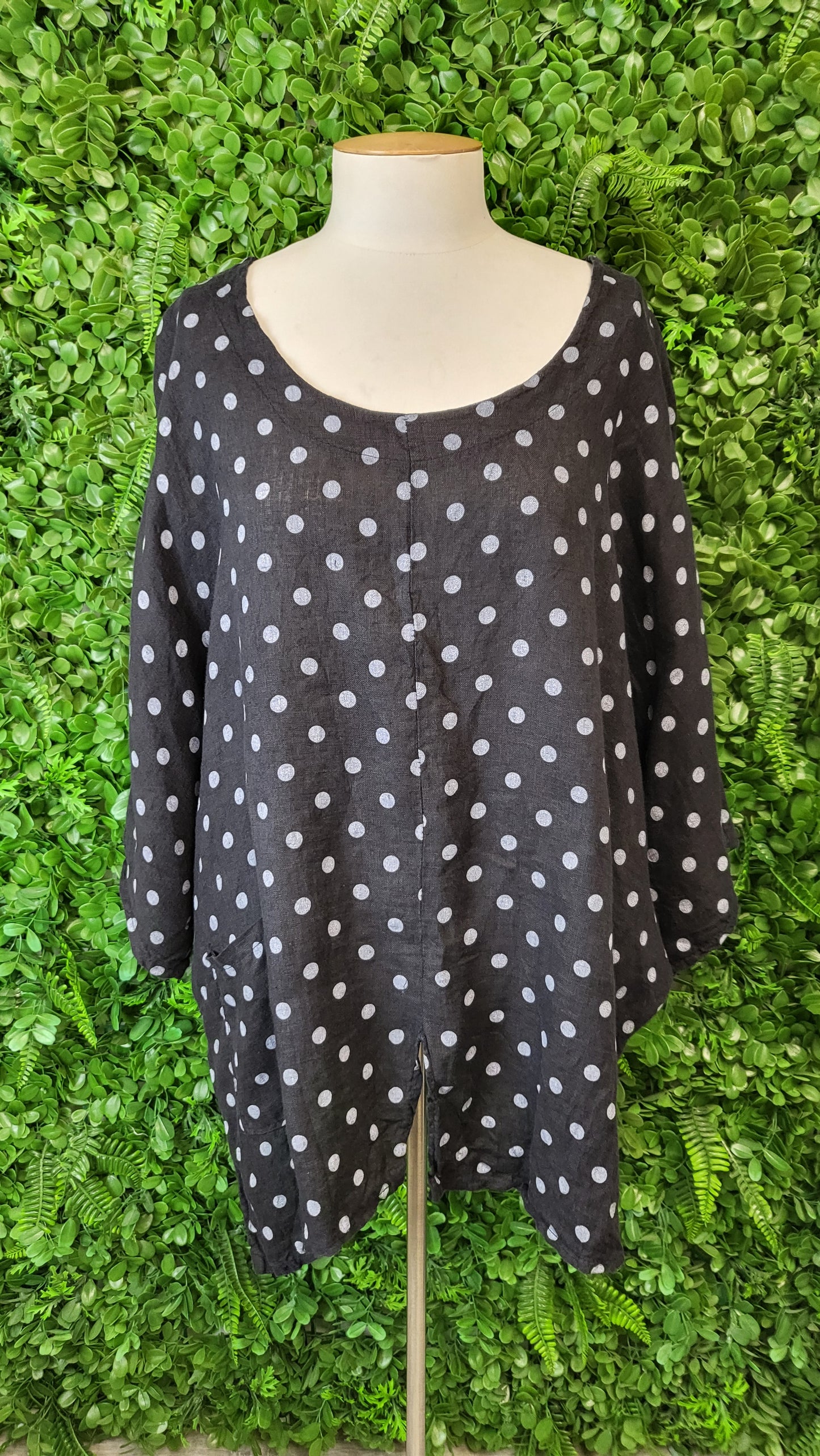 The Italian Closet Spot Linen Top (18-20)