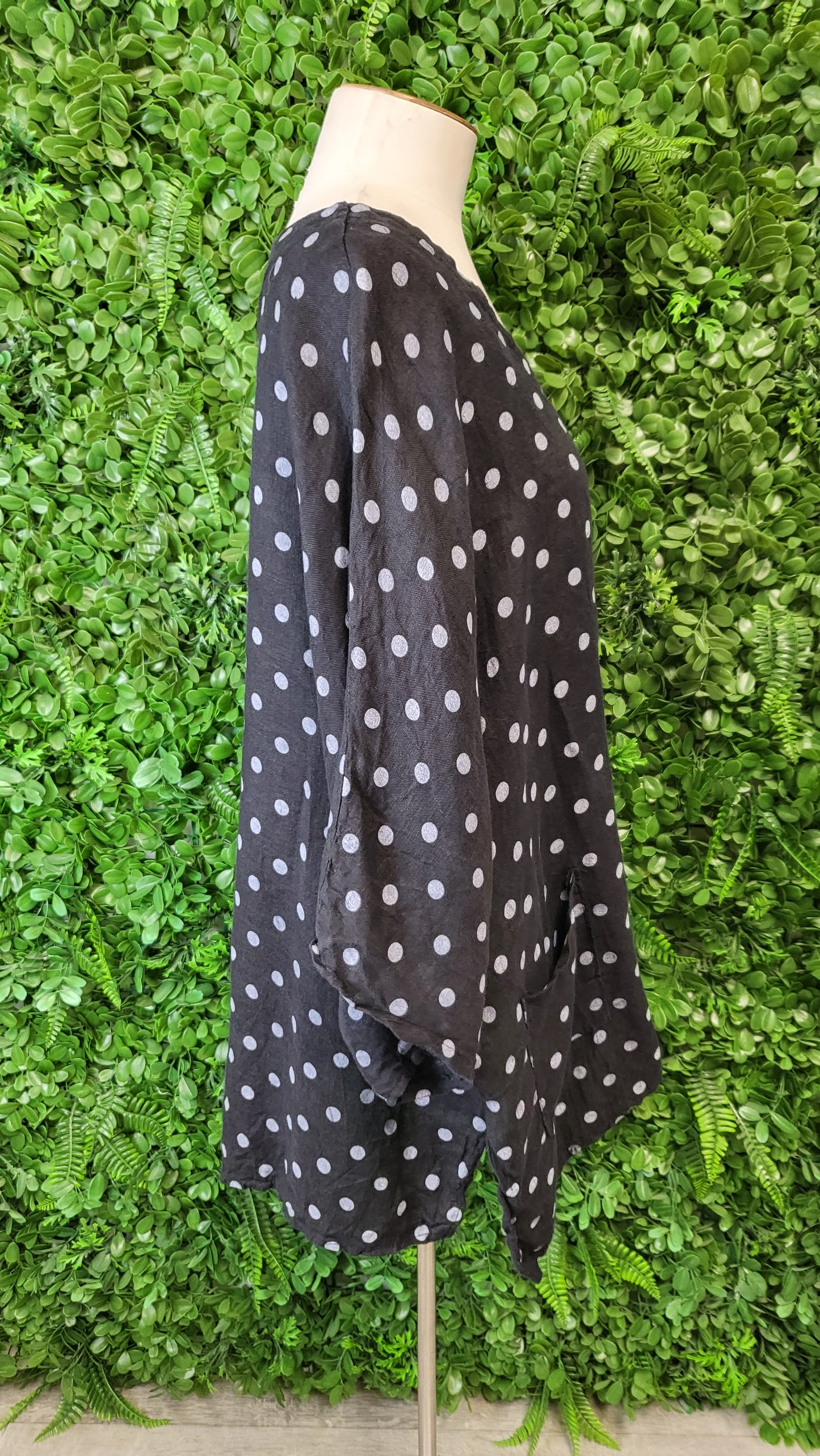 The Italian Closet Spot Linen Top (18-20)