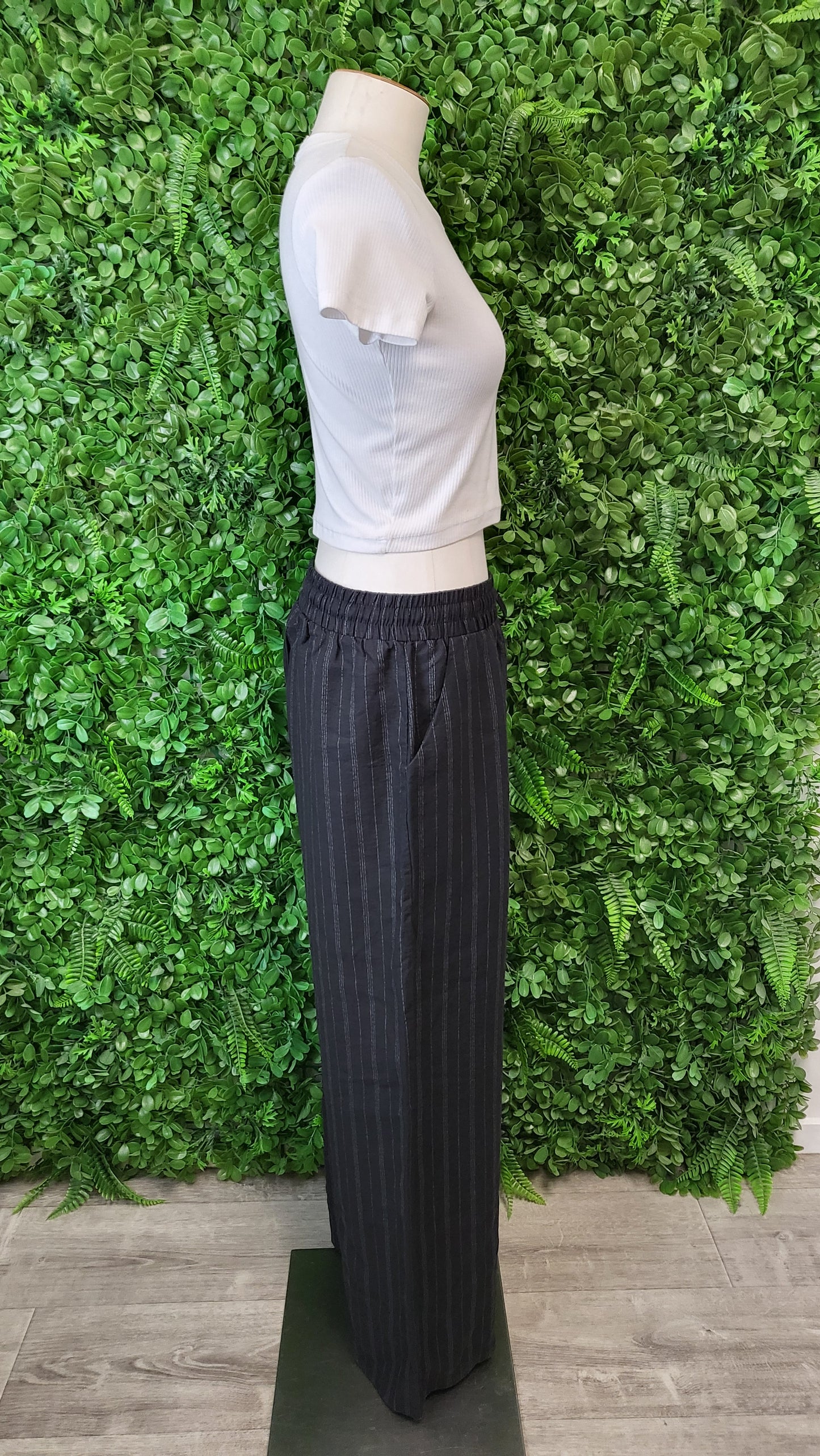 Larogela Pinstripe Wide Leg Pants (16)