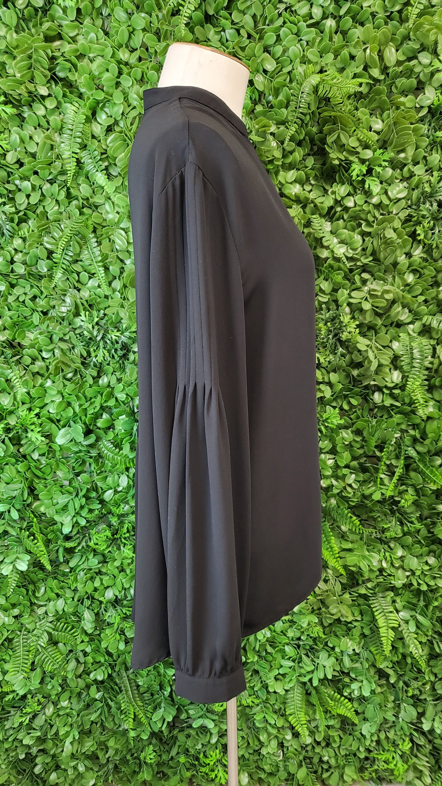 Scope Black Pleat Blouse (16)