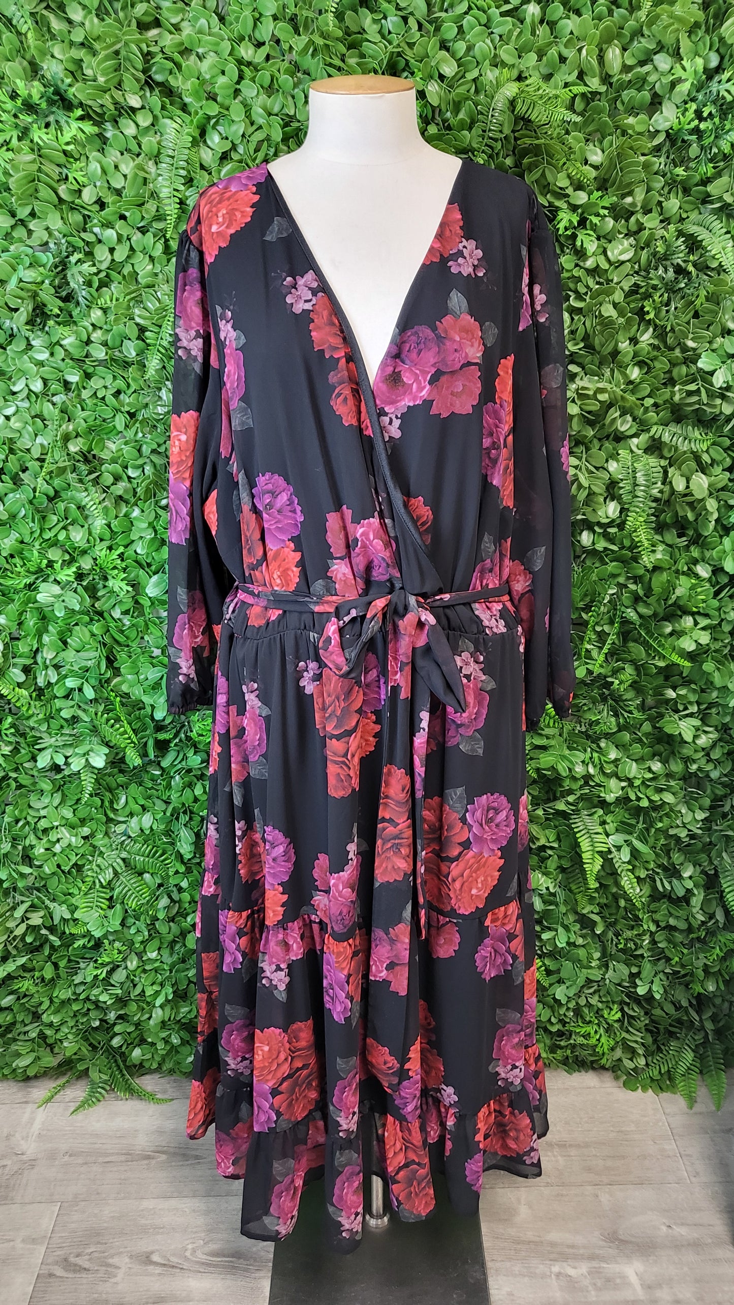 City Chic Floral Maxi Dress (20)
