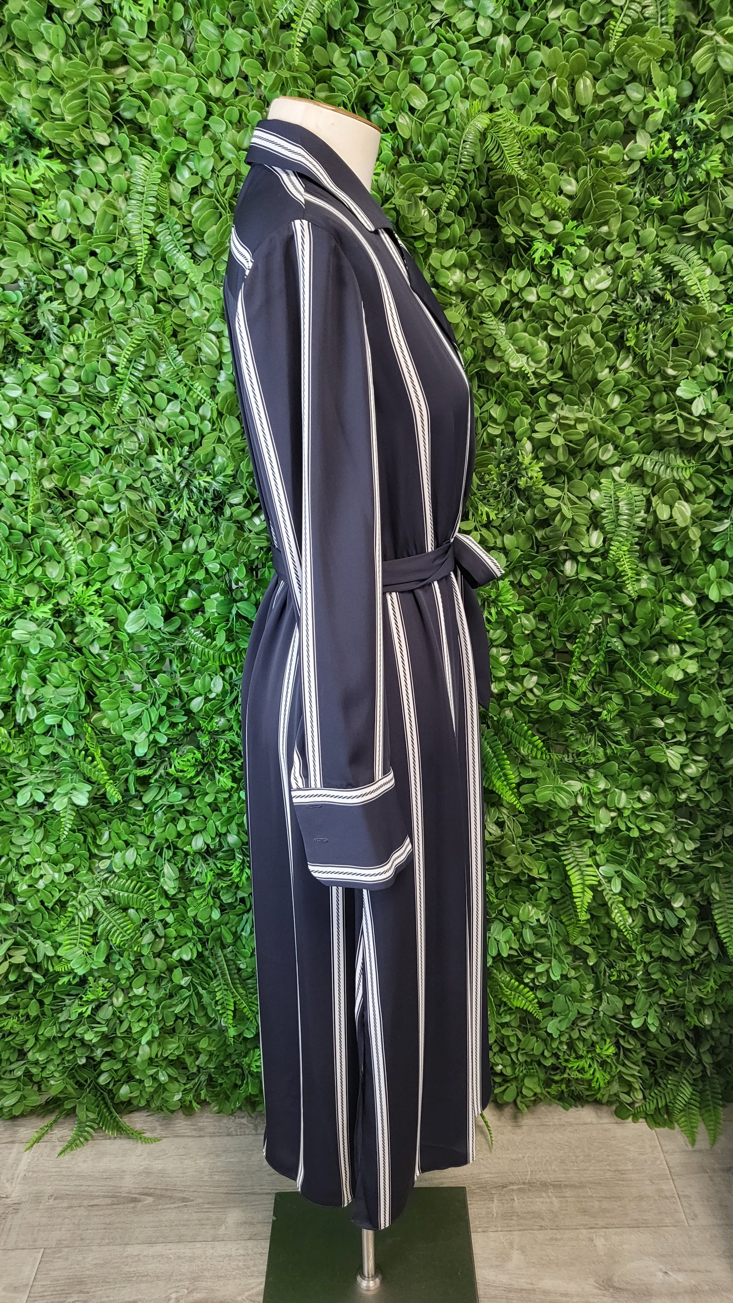 Witchery Stripe Collared Maxi Dress (8)