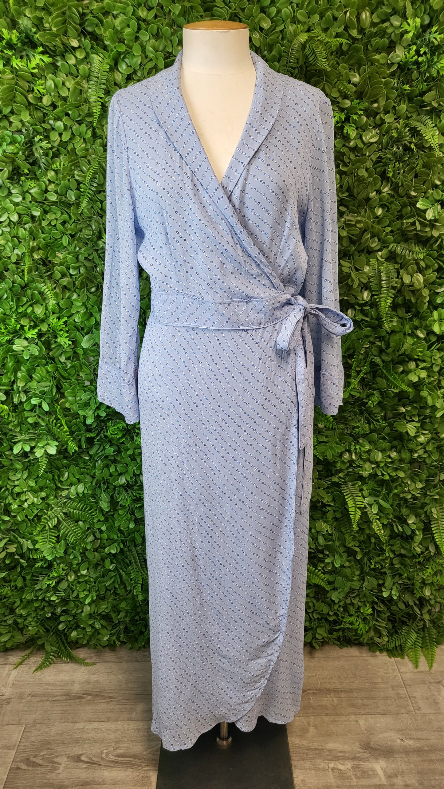 Ganni Blue Print Wrap Dress BNWT (10)
