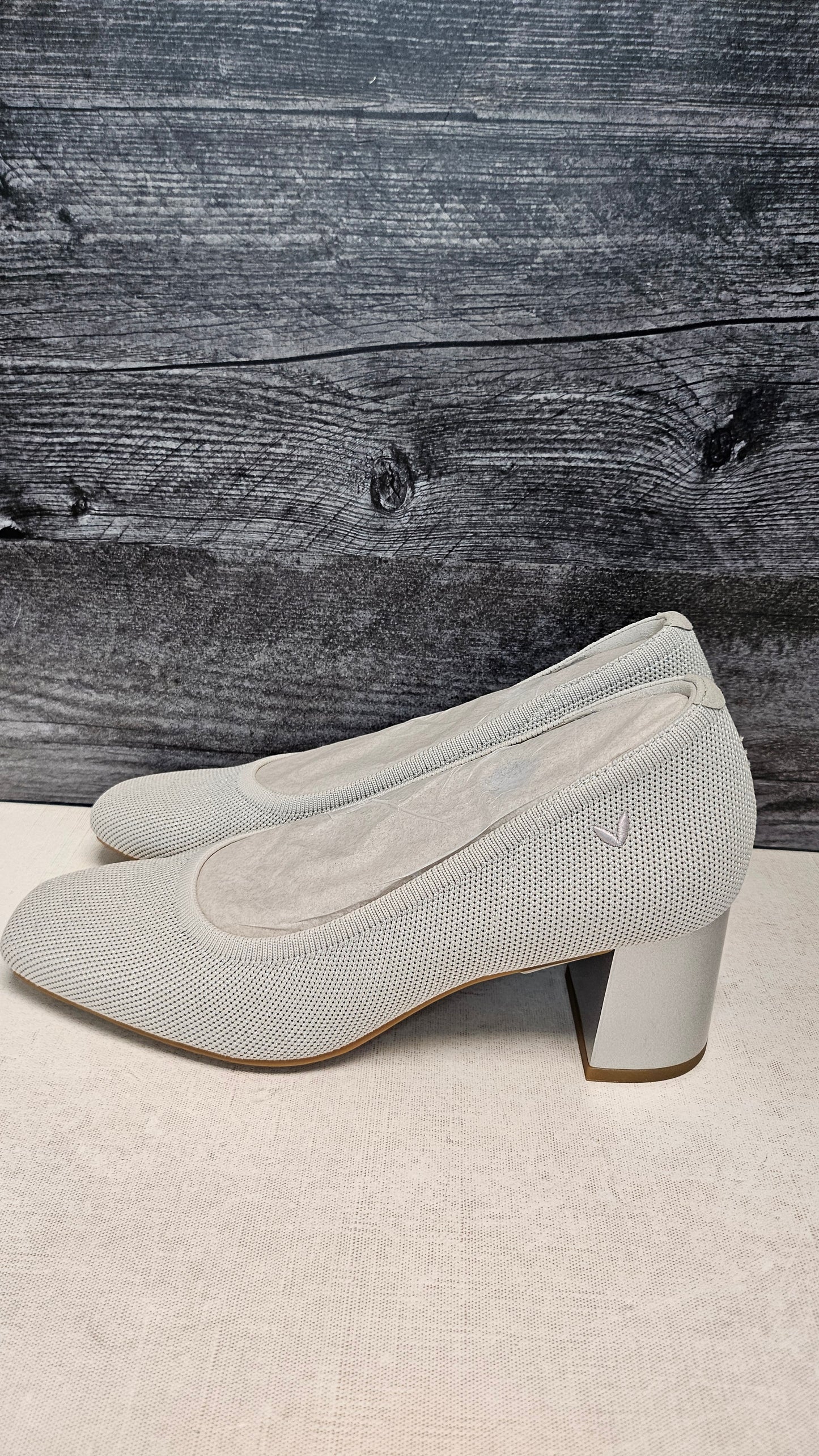 Vivaia Silver Elize Heel BNWT (39)