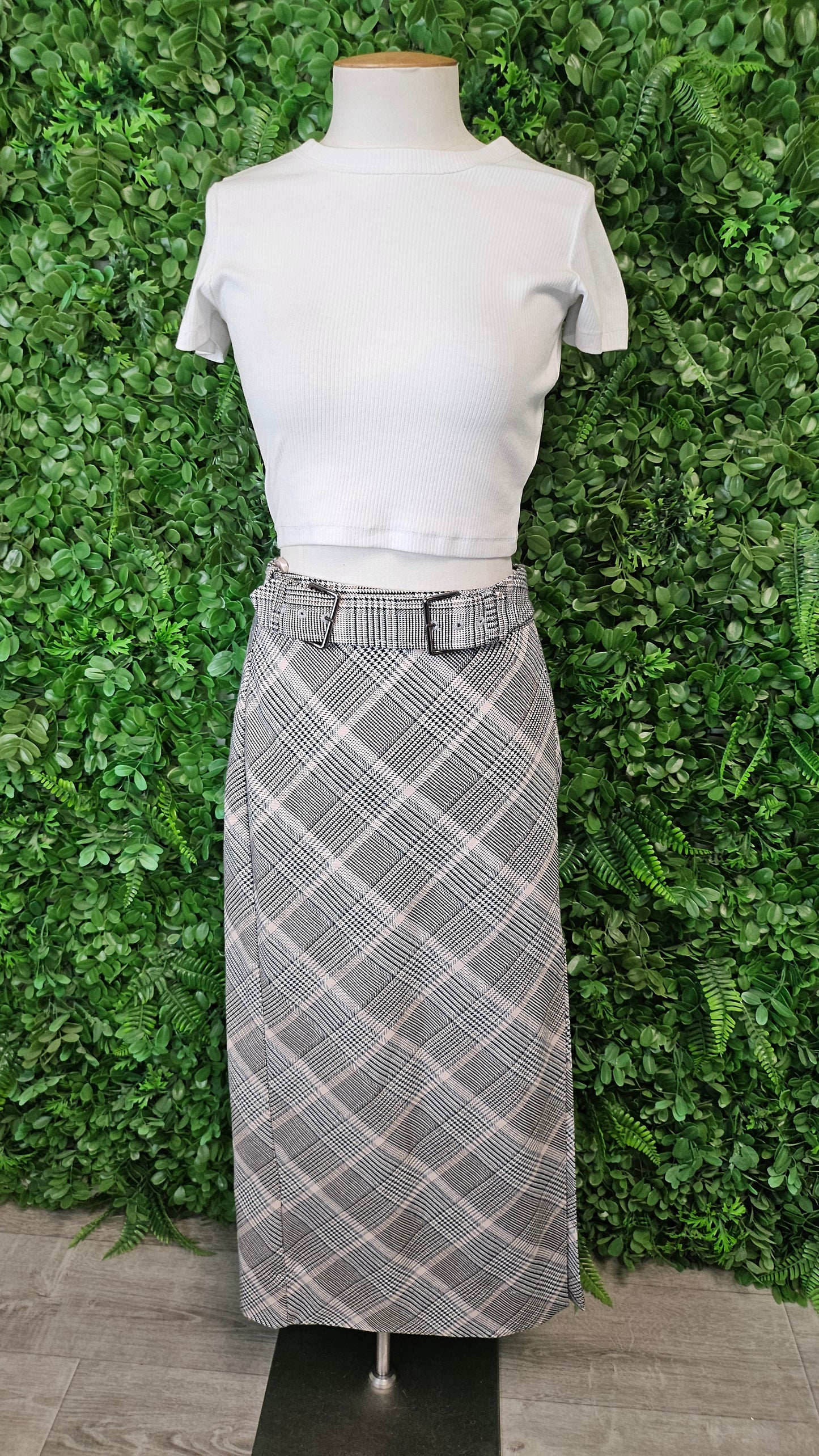 Witchery Plaid Midi Skirt (12)