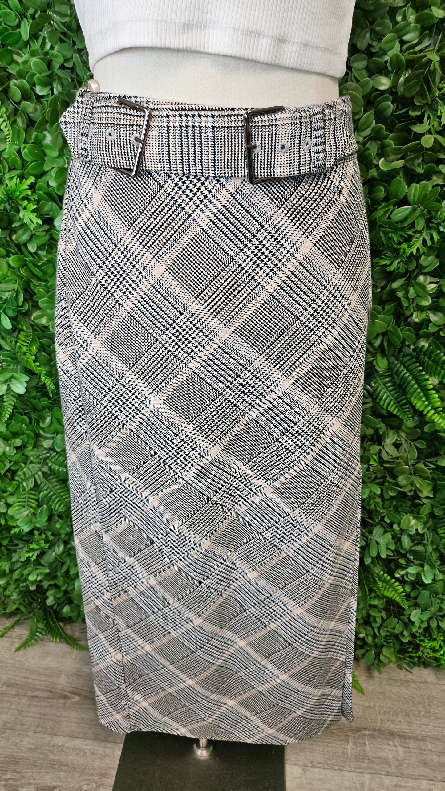 Witchery Plaid Midi Skirt (12)