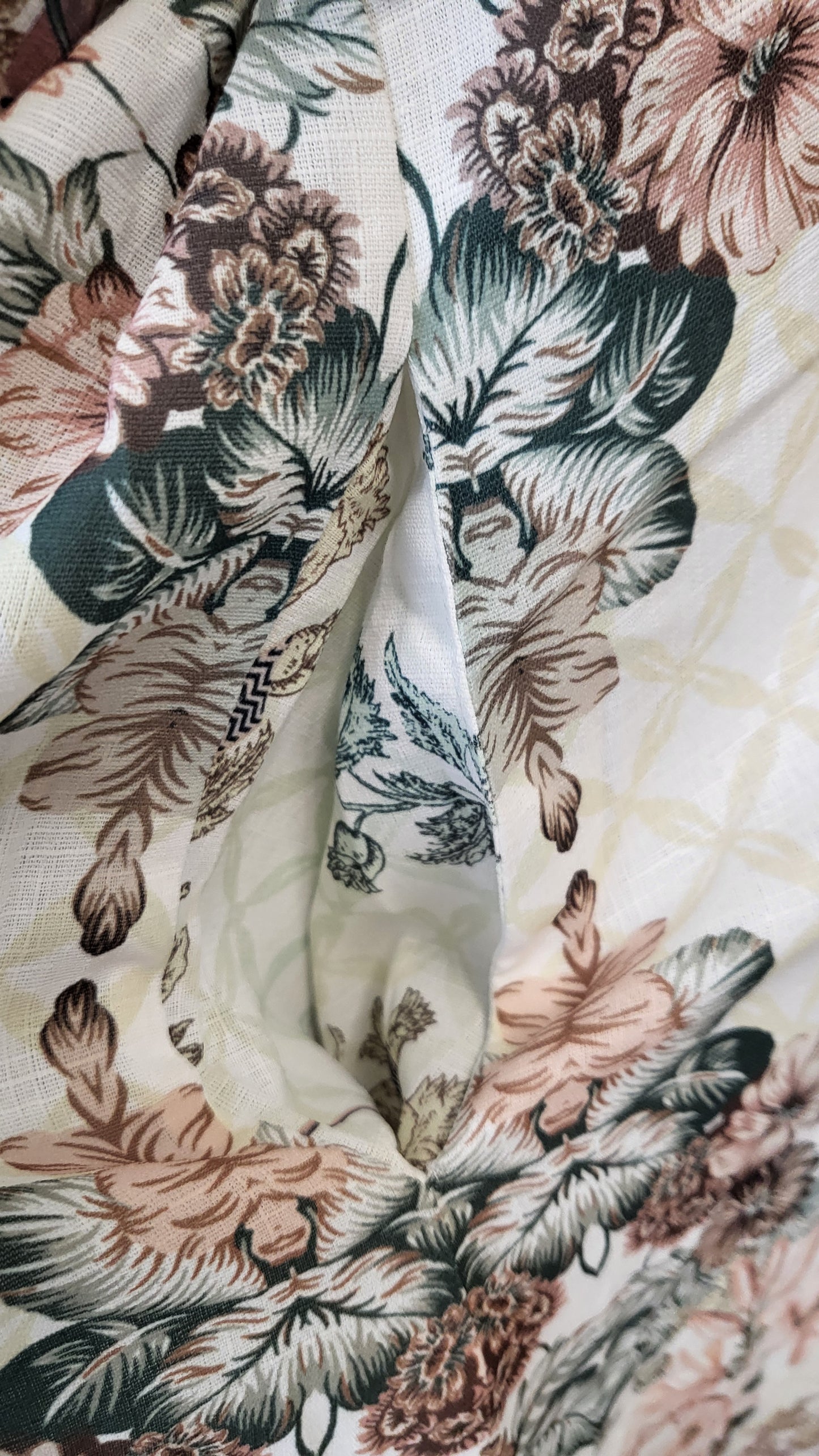 Gems AU Print Oseree Dress BNWT (16)