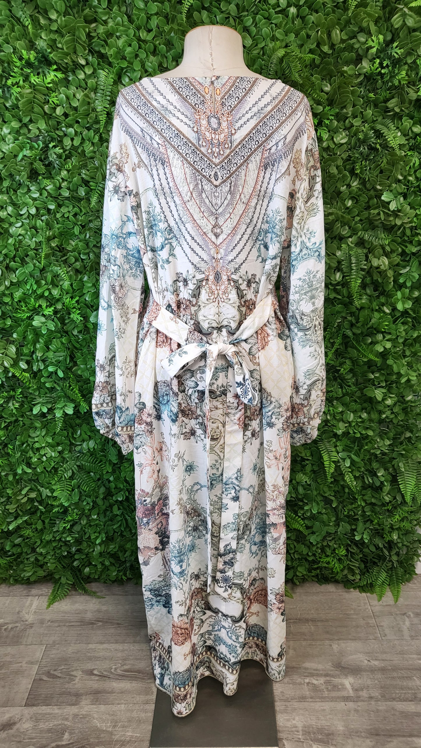 Gems AU Print Oseree Dress BNWT (16)