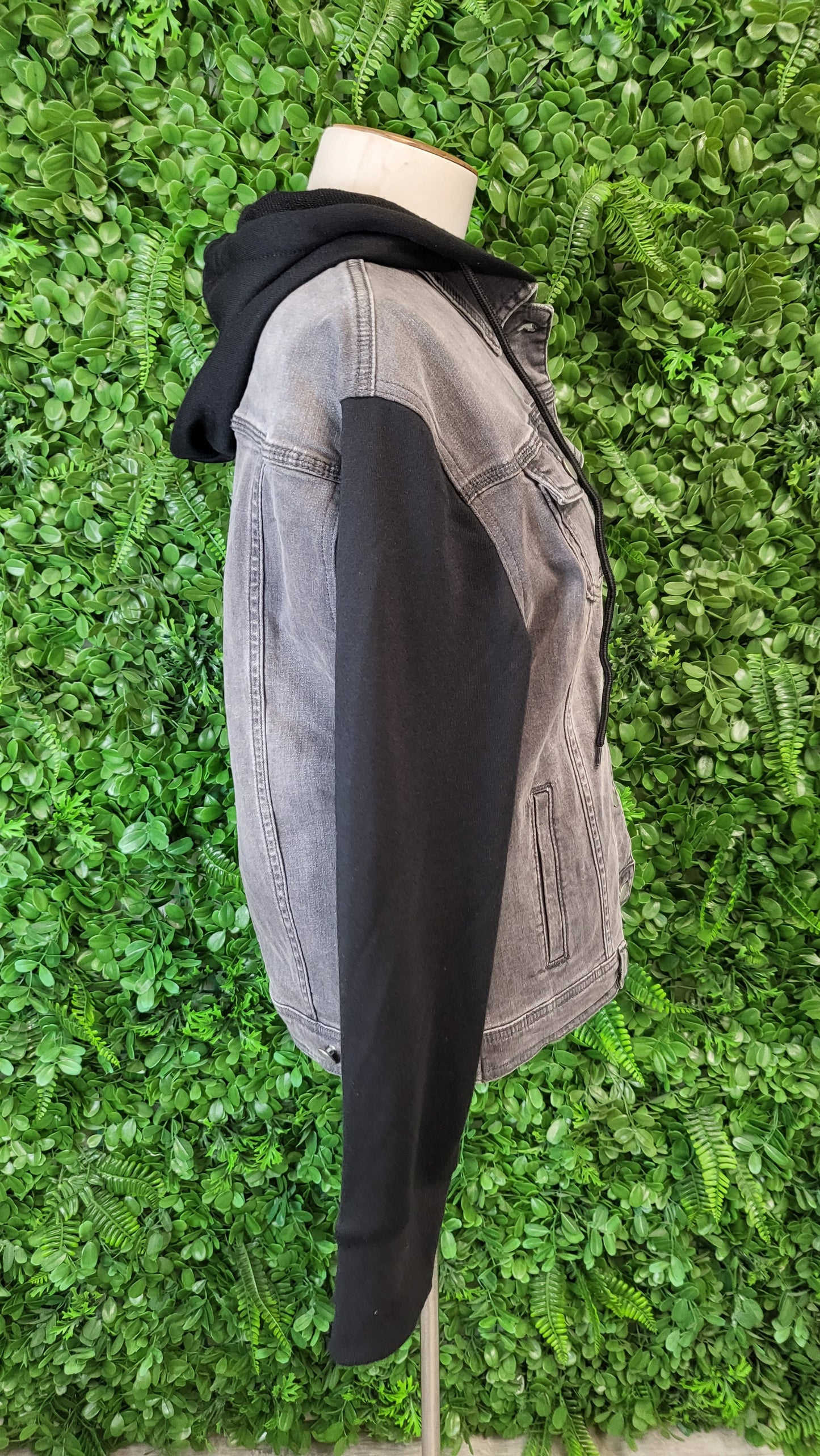 Home Lee Vintage Black Hooded Denim Jacket (14)