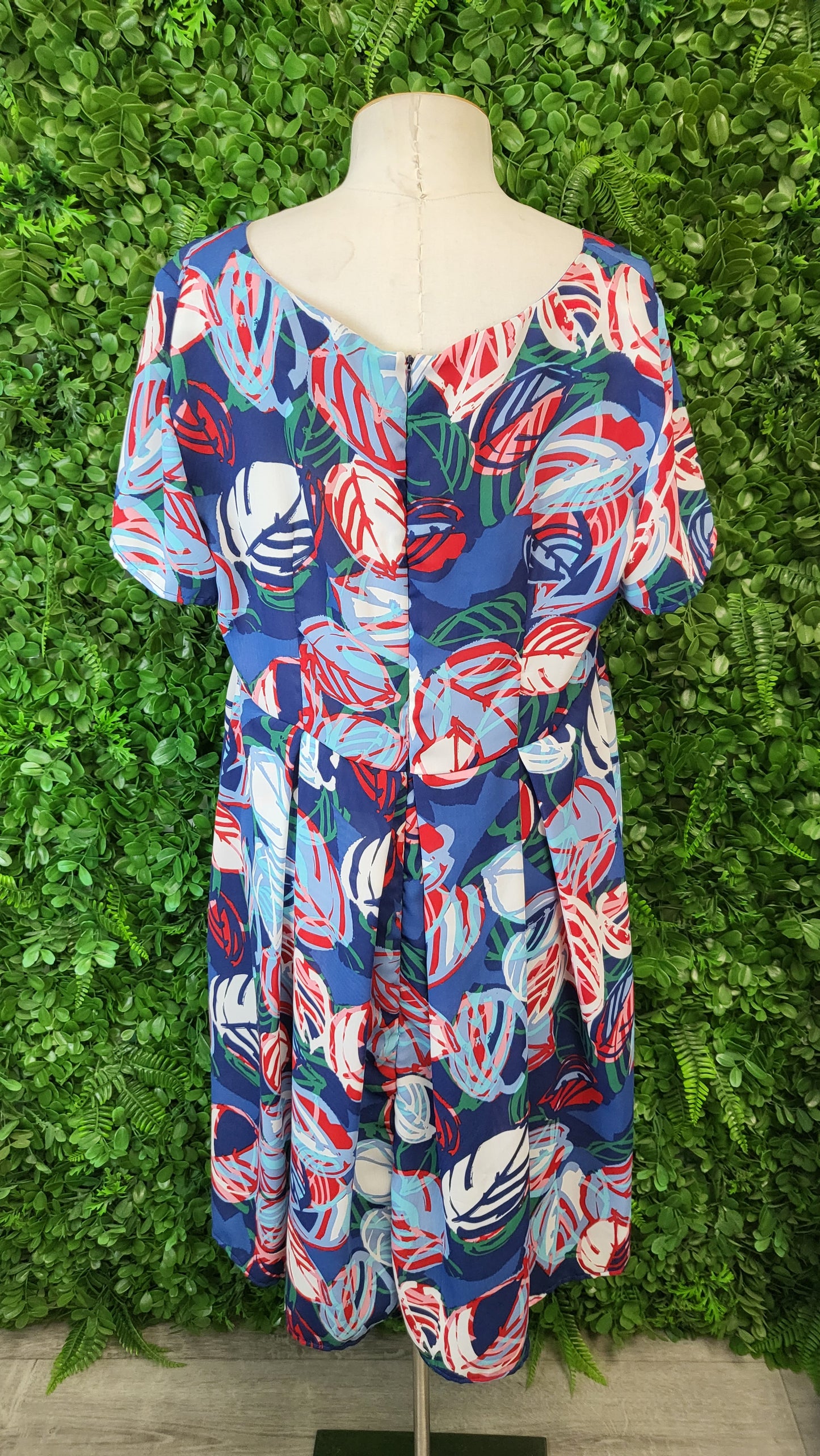 Annah Stretton Floral Joanne Dress BNWT (16)