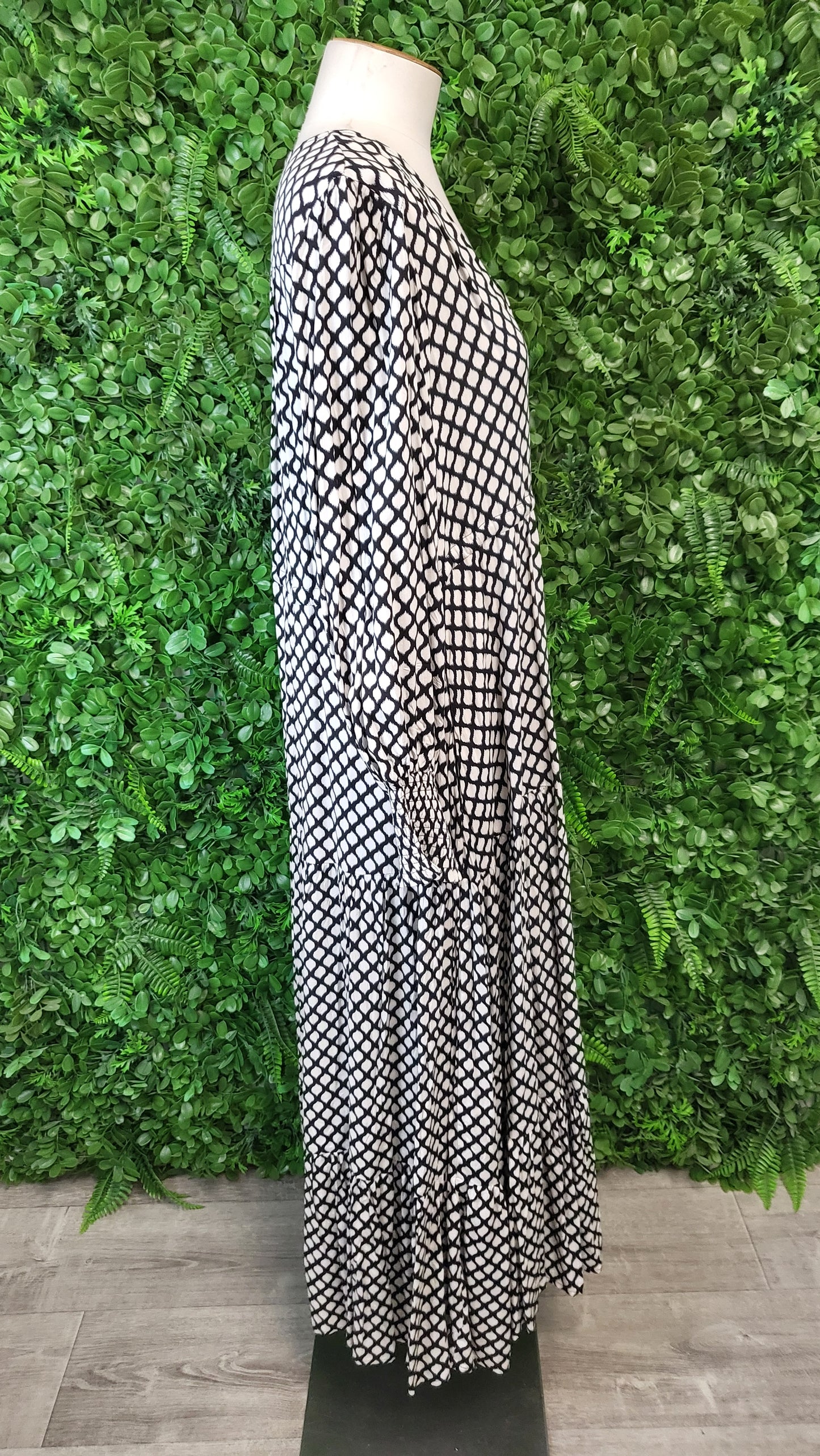 Fria The Label B/W Maxi Dress BNWT (12)