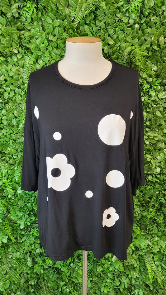 David Pond Black Daisy Tee (12)