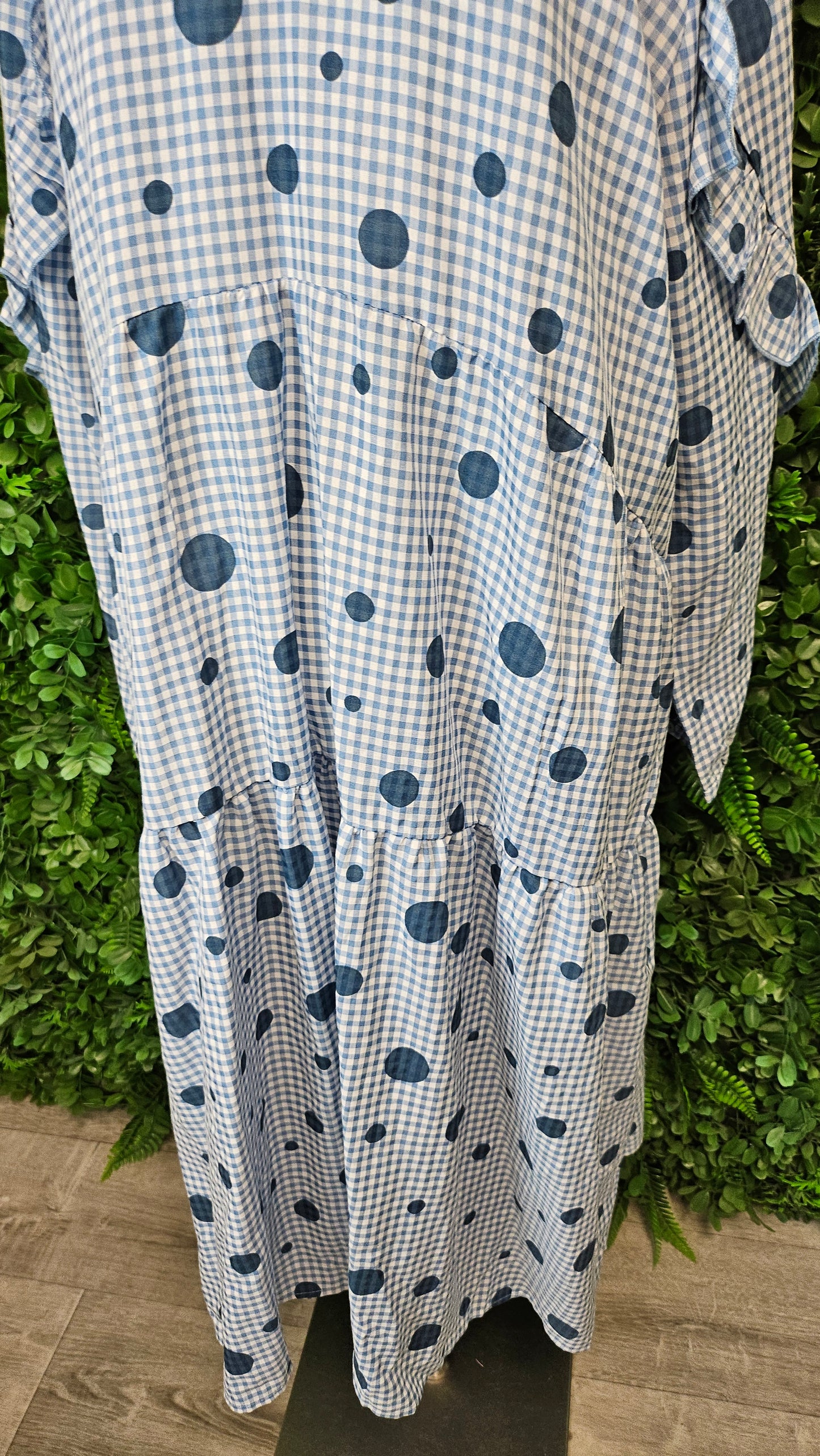 Clarity by Threadz Blue Gingham Spot Dress (16-18)