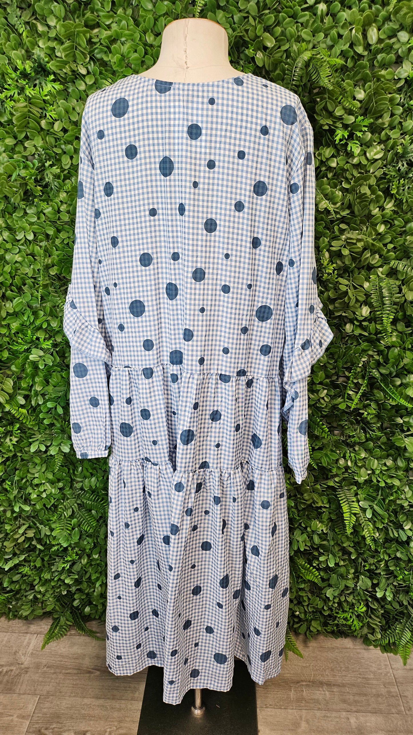 Clarity by Threadz Blue Gingham Spot Dress (16-18)