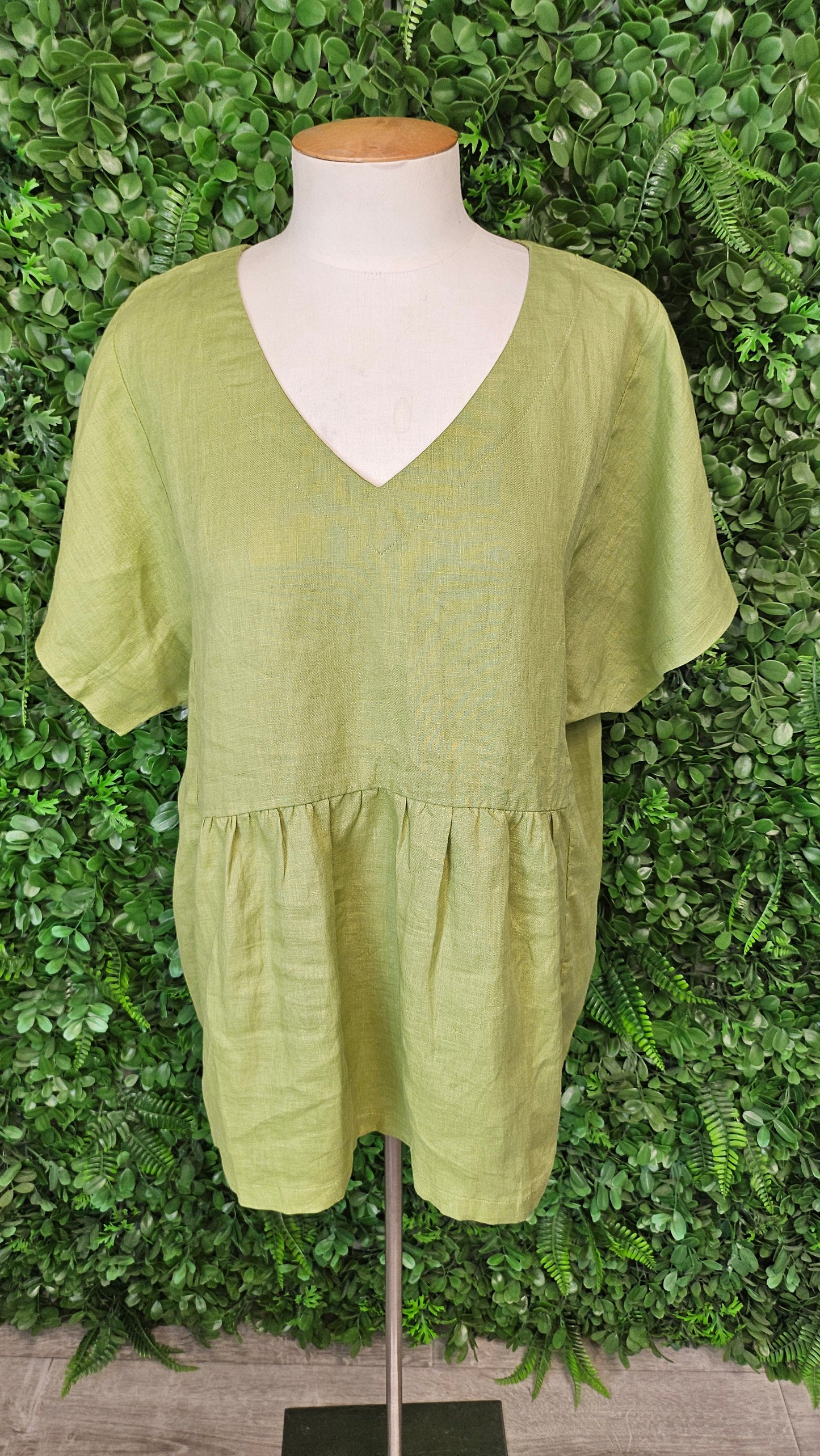 Tirelli Green Linen Top (18)