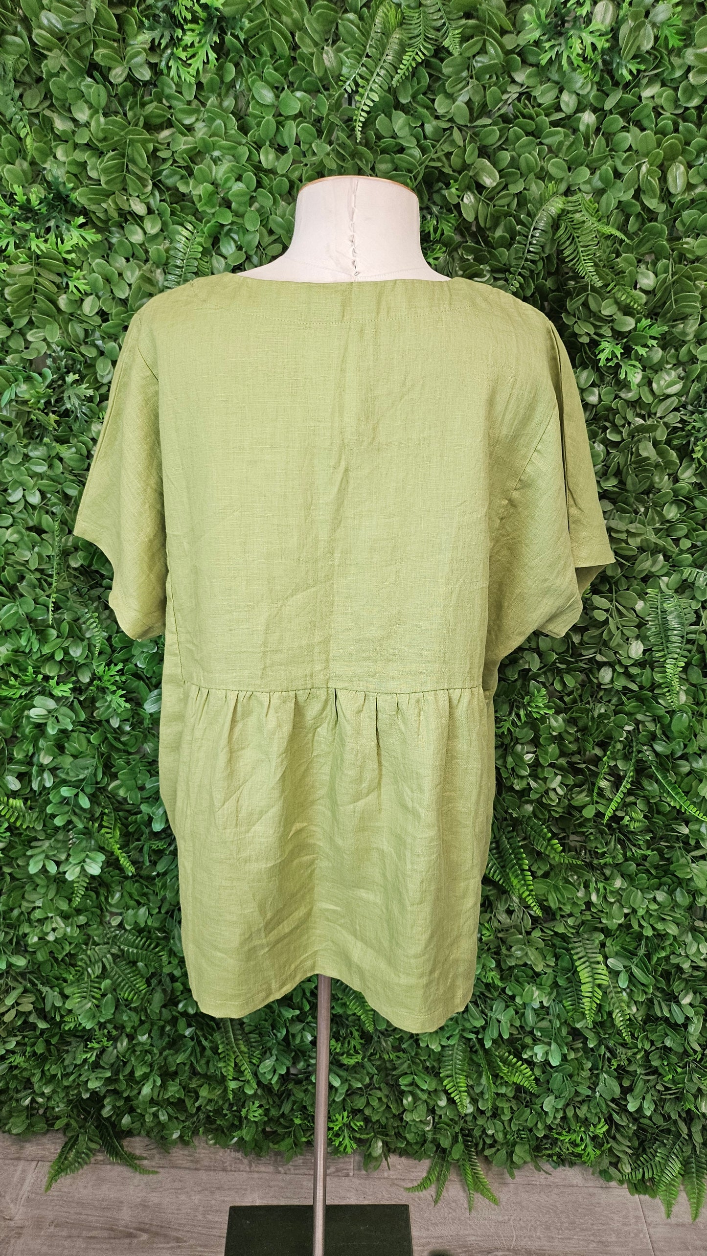 Tirelli Green Linen Top (18)