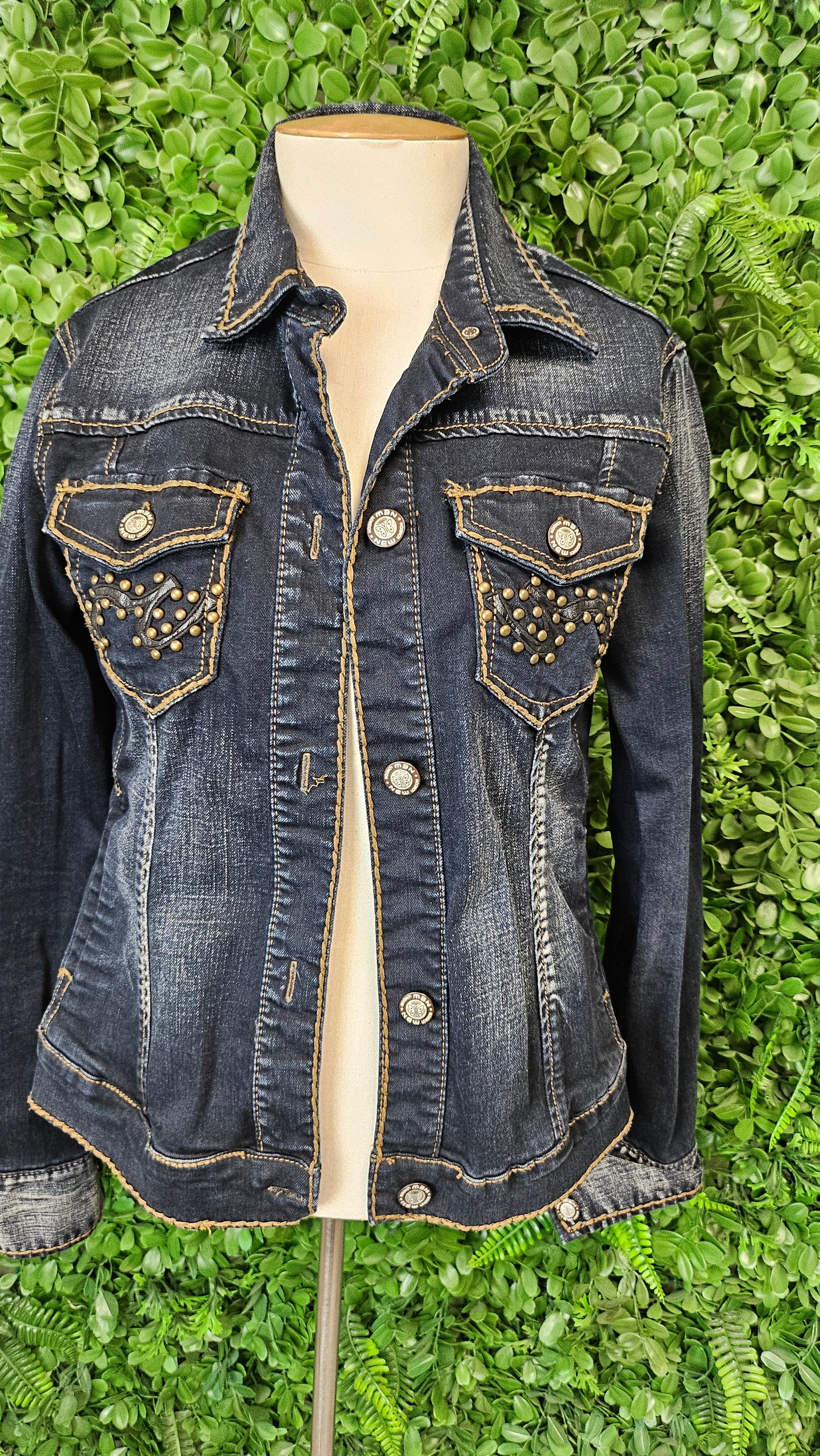 New London Distressed Dark Denim Denim Jacket (10)