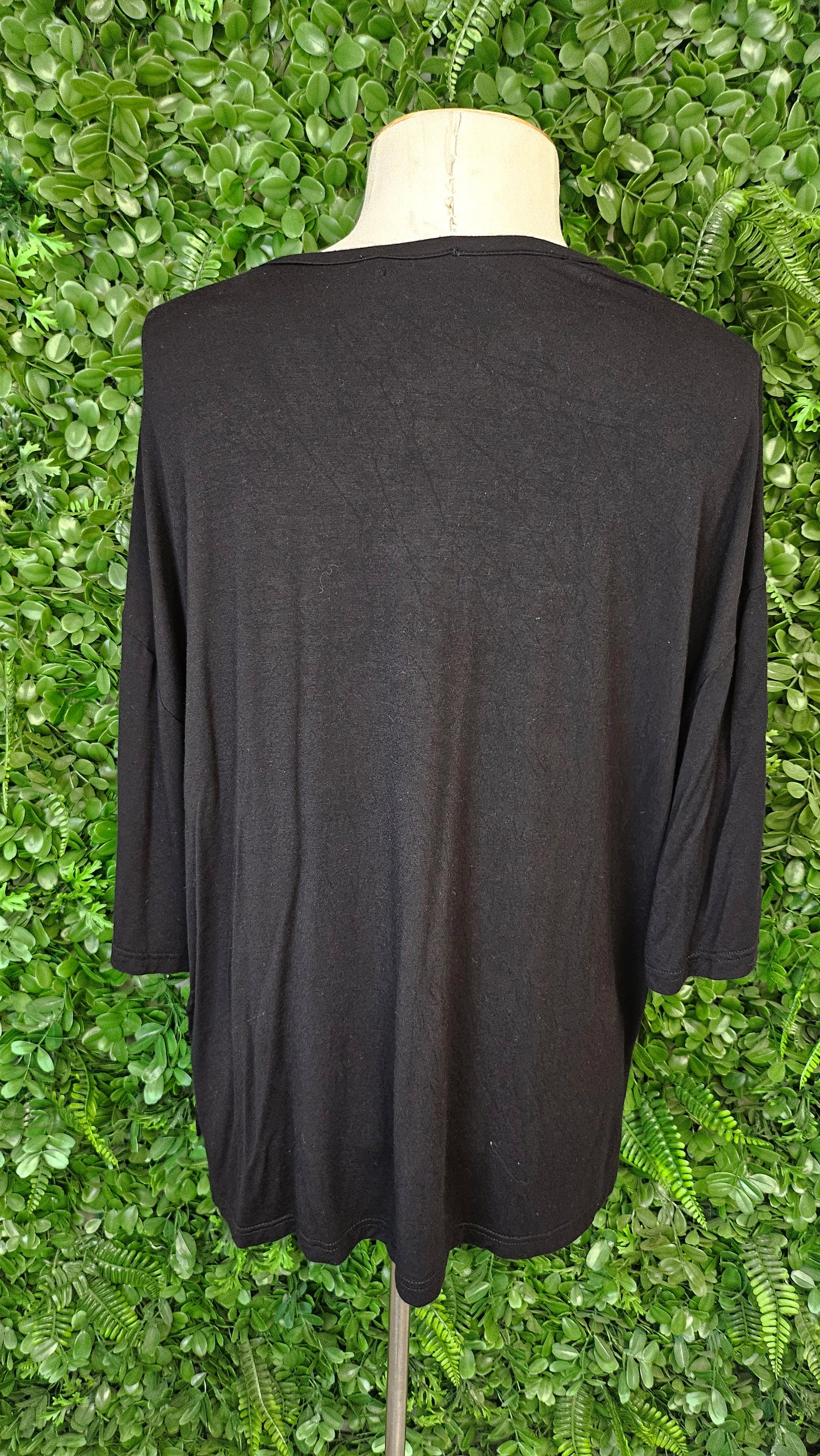 David Pond Black Daisy Tee (12)