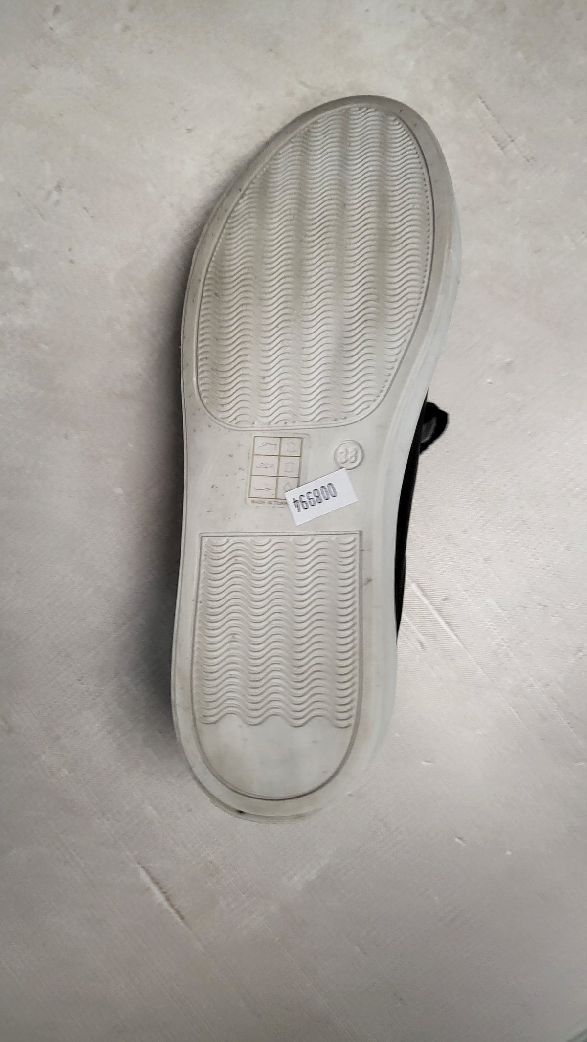 Bueno Black Leather Sneakers (38)
