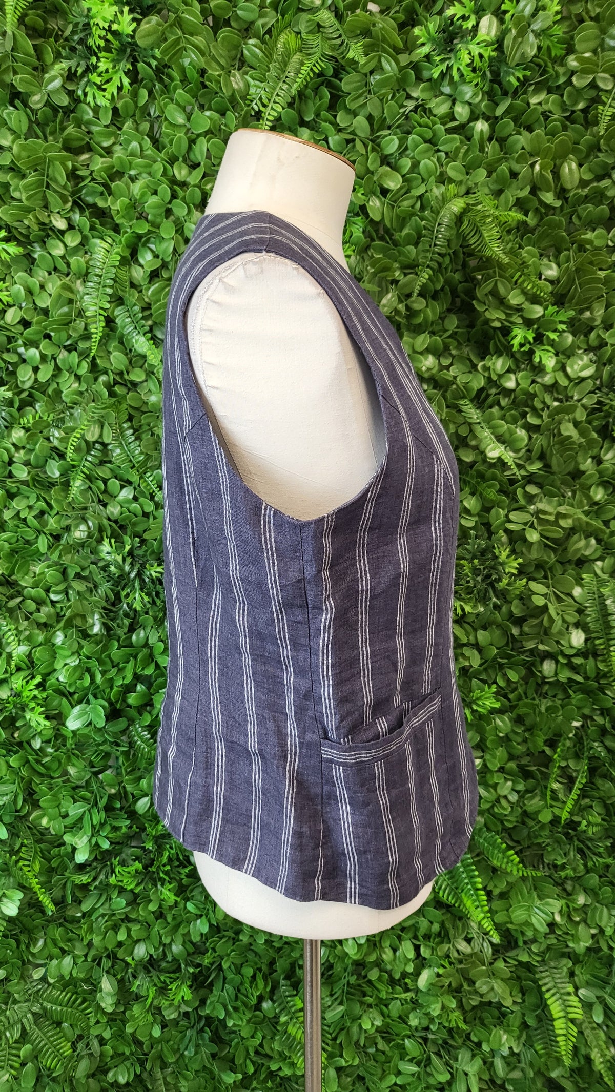 Siren Stripe Linen Vest (12)