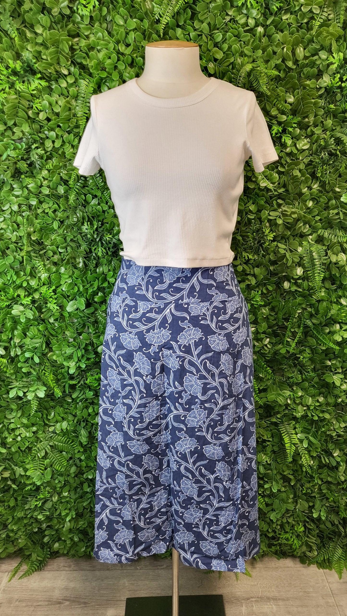 Karma East Blue Floral Skirt (20)