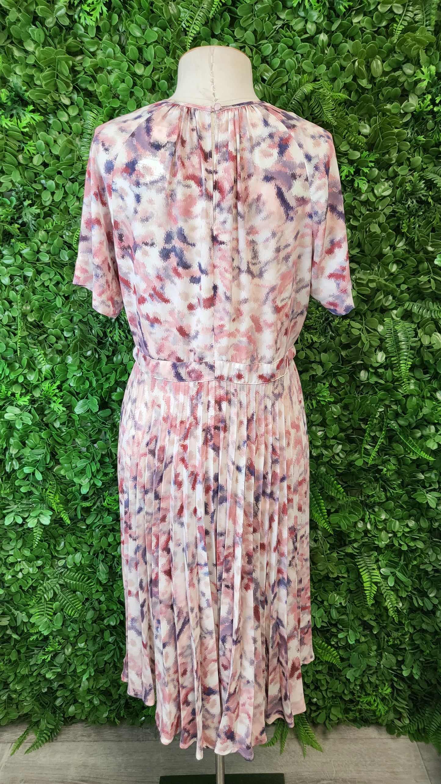 Juliette Hogan Abstract Print Pleat Dress (6-8)