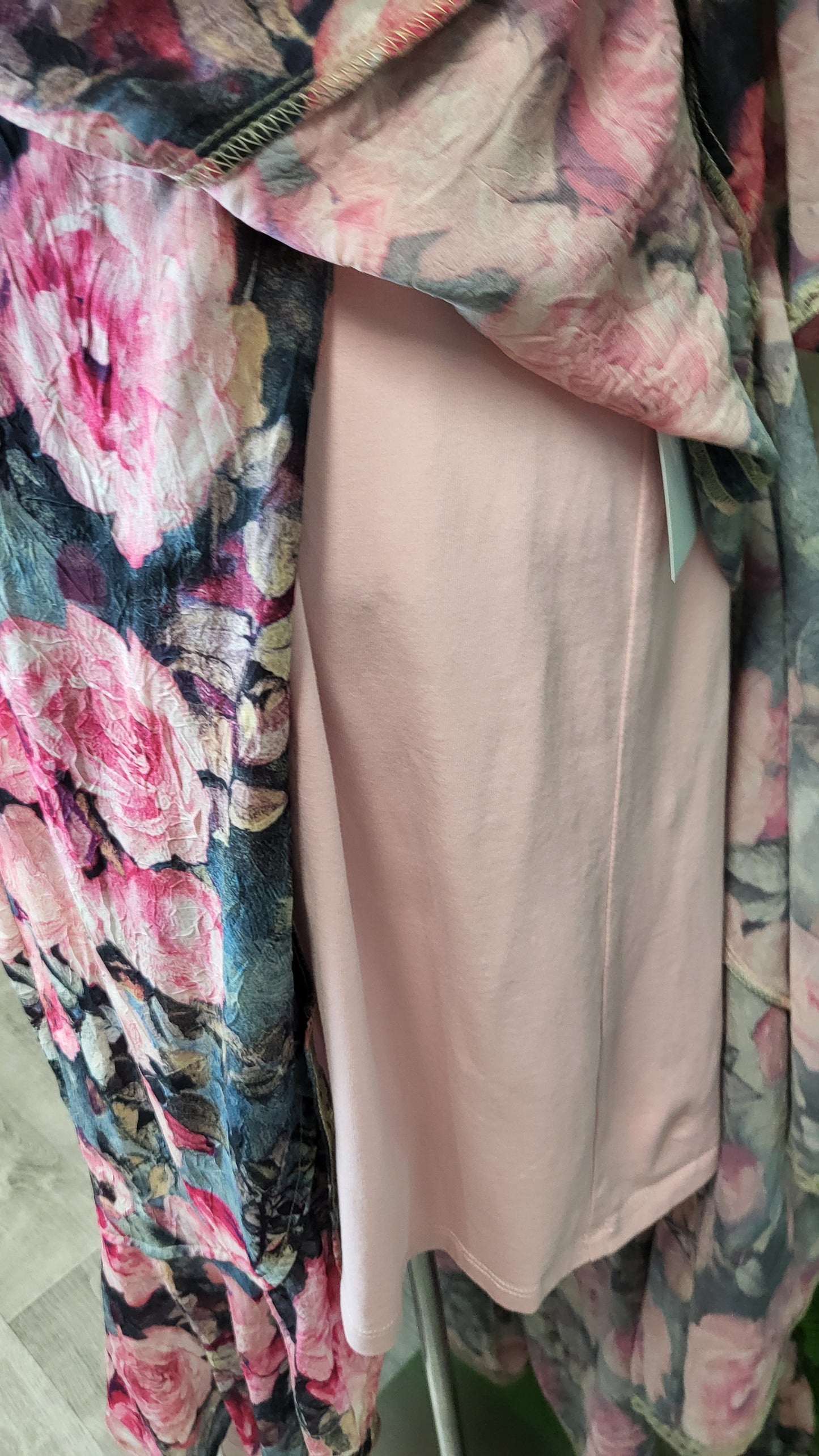 Annah Stretton  Floral Wrap Dress (12)