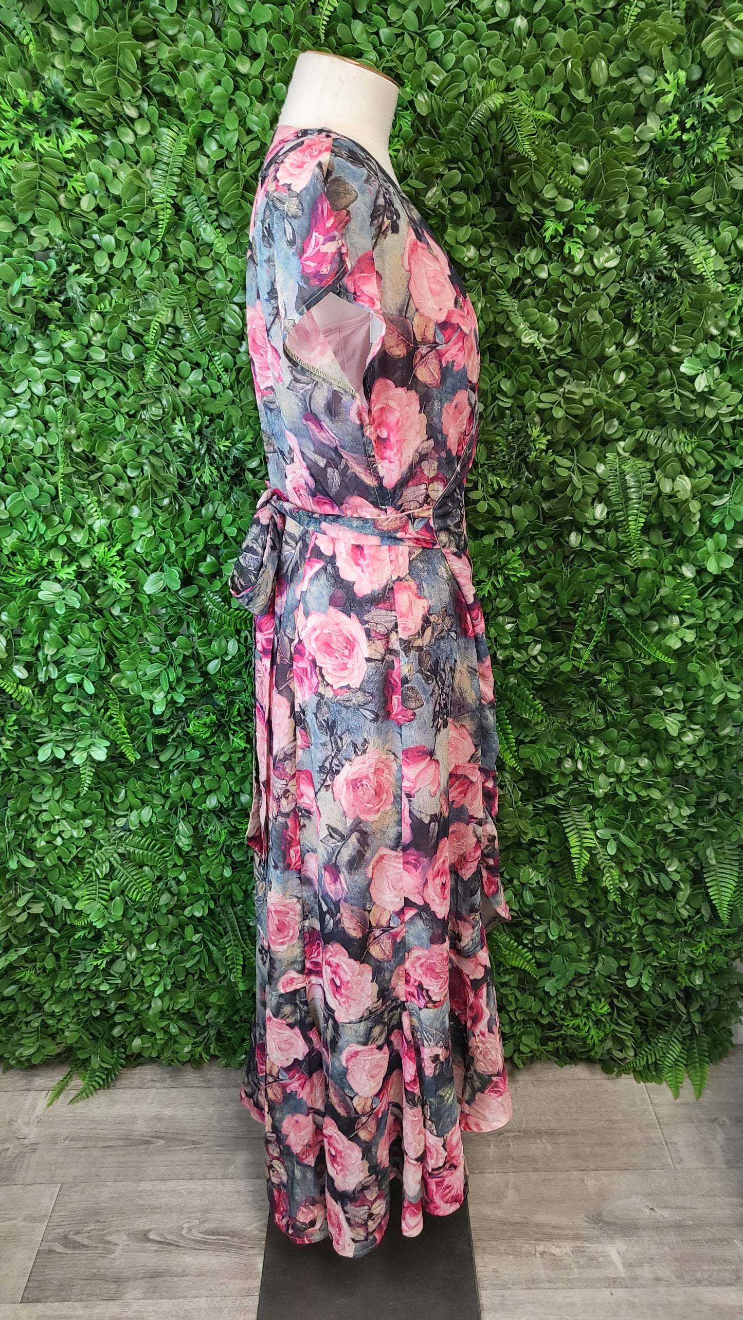 Annah Stretton  Floral Wrap Dress (12)