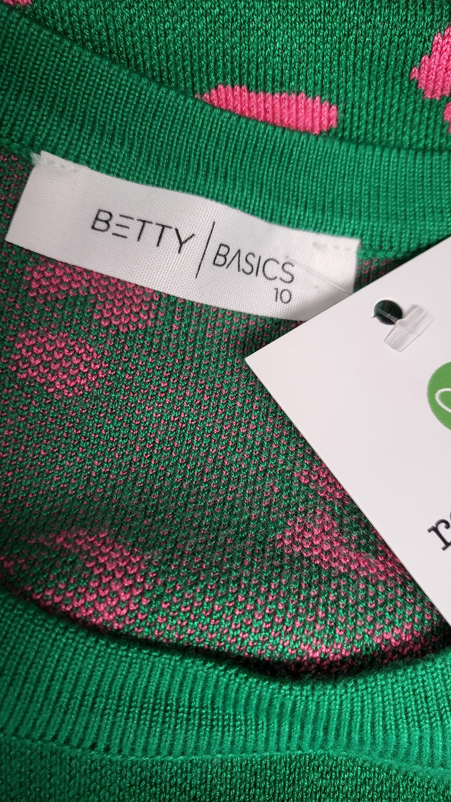 Betty Basics Green Leopard Print Knit (10)