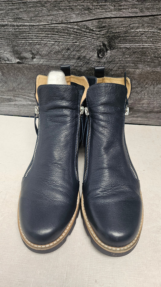 Django & Juliette Navy Leather Zip Boot (41)