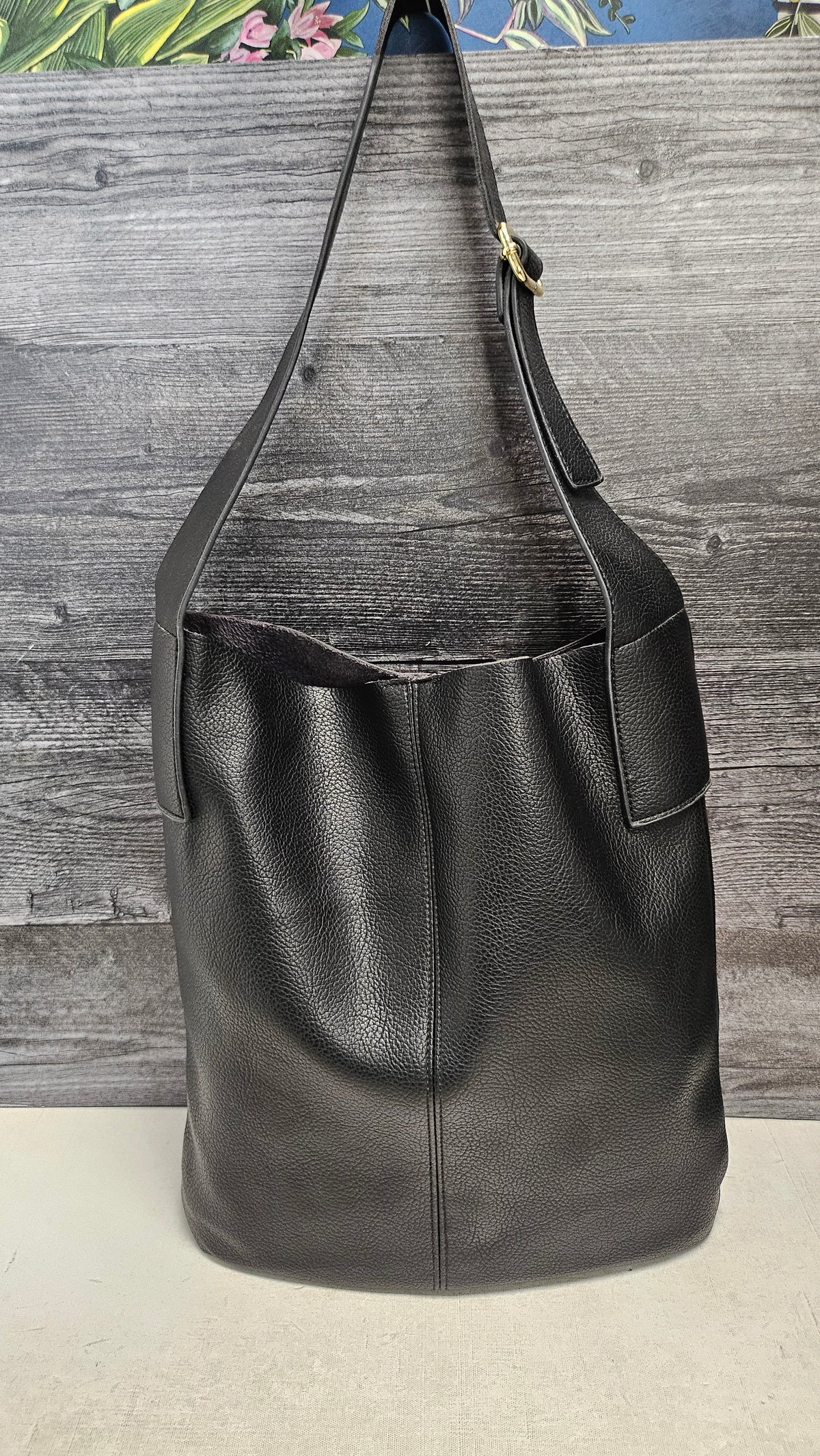 Beau Black Britt Leather Bag 34x36x11cm