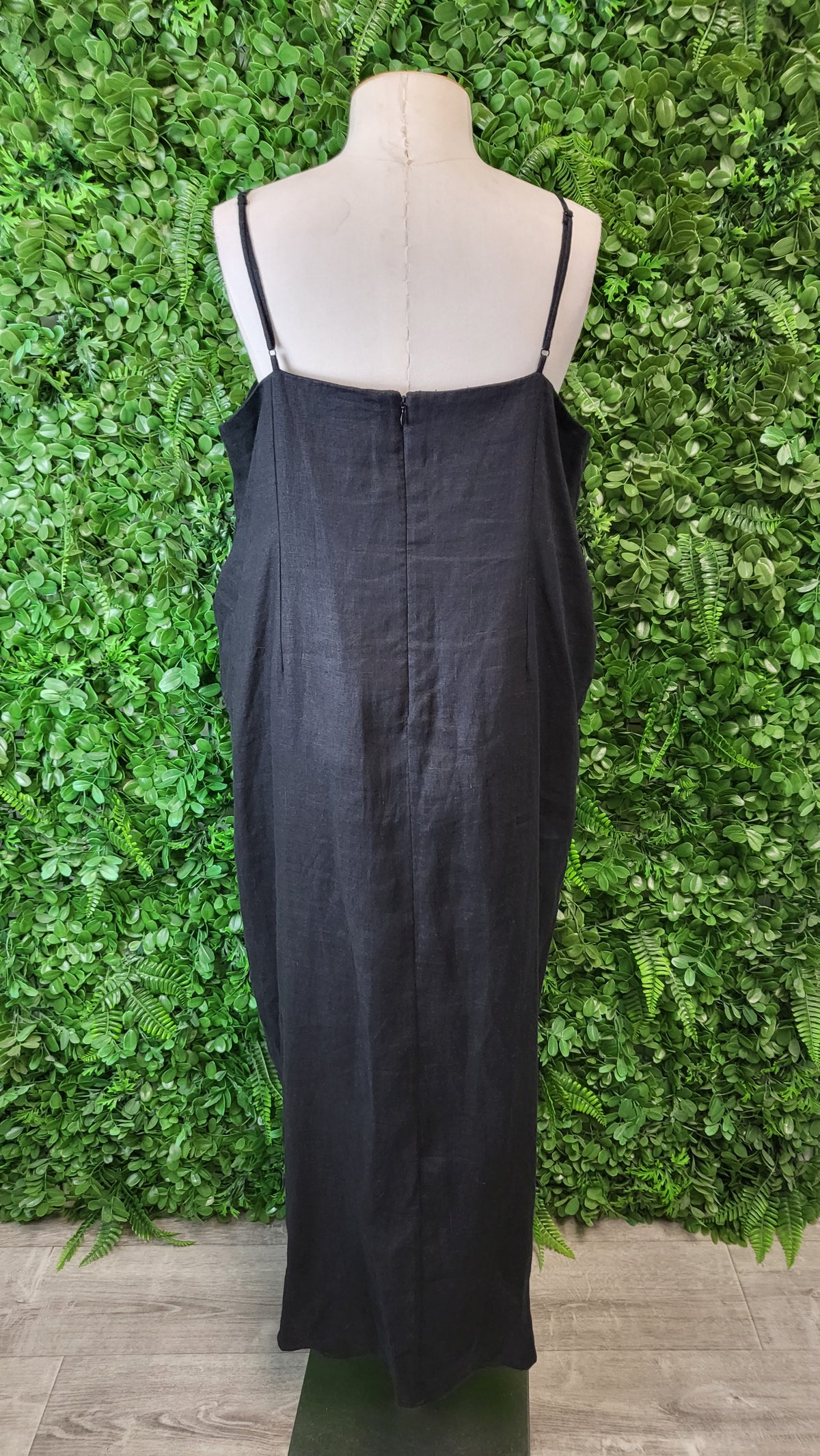 Country Road Black Linen Dress (16)