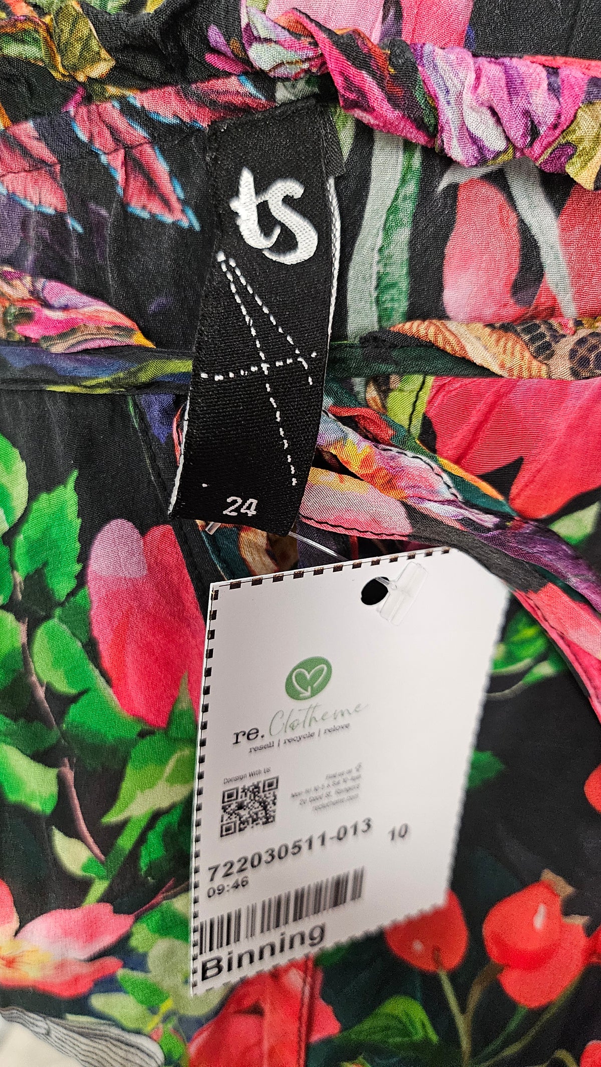Ts Floral Ruffle Neck Dress (24)