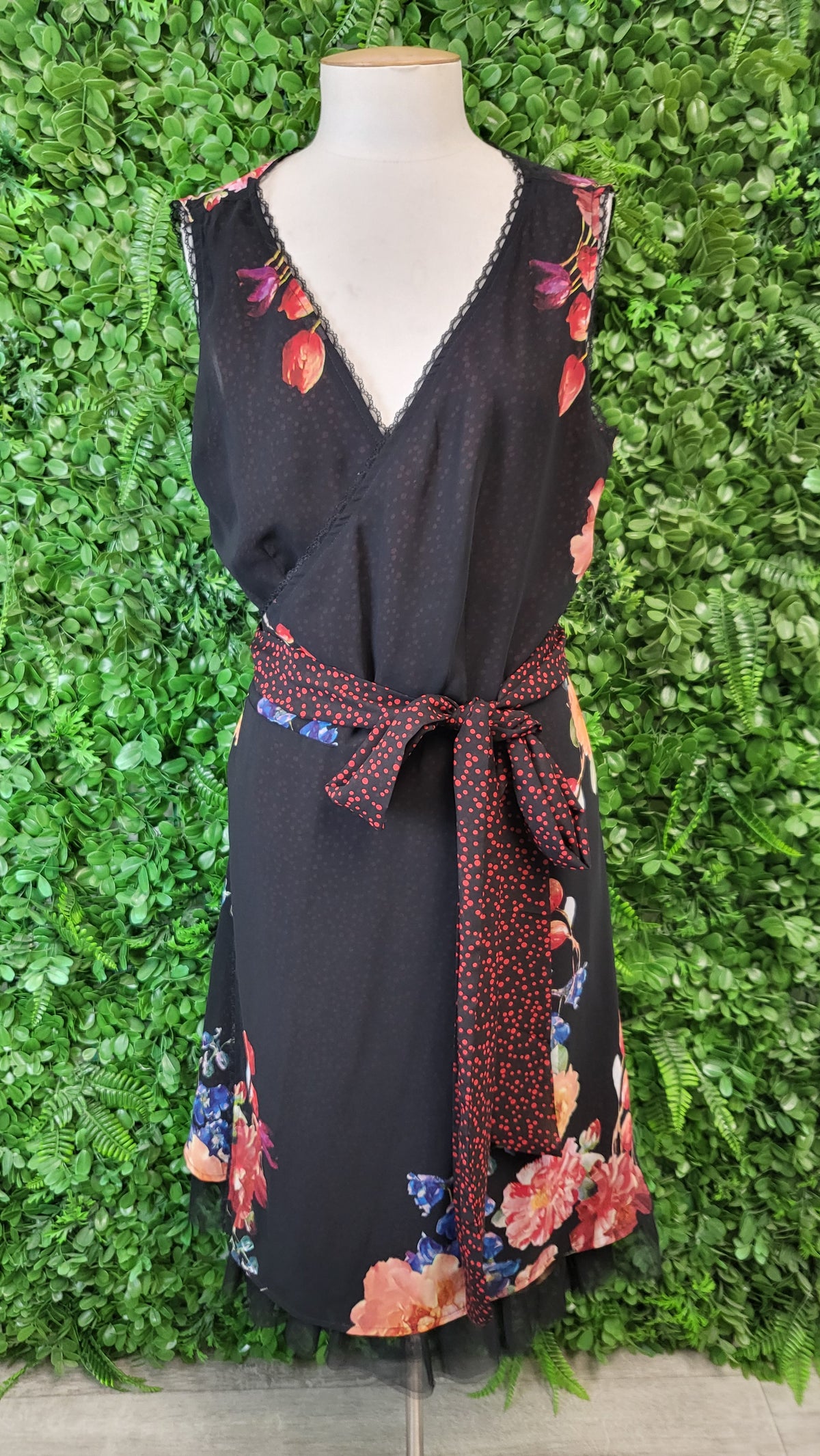 Annah Stretton Multi Flip It Dress (14-16)
