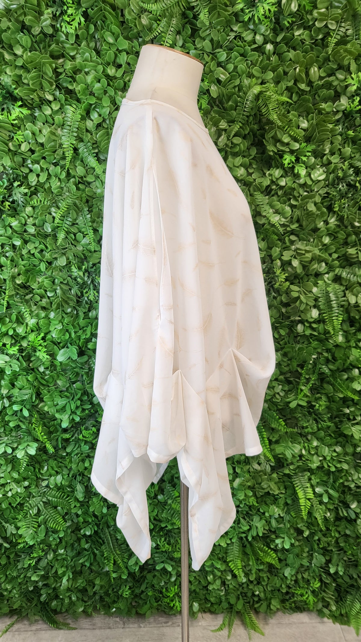 Augustine Feather Oversized Top OSFM