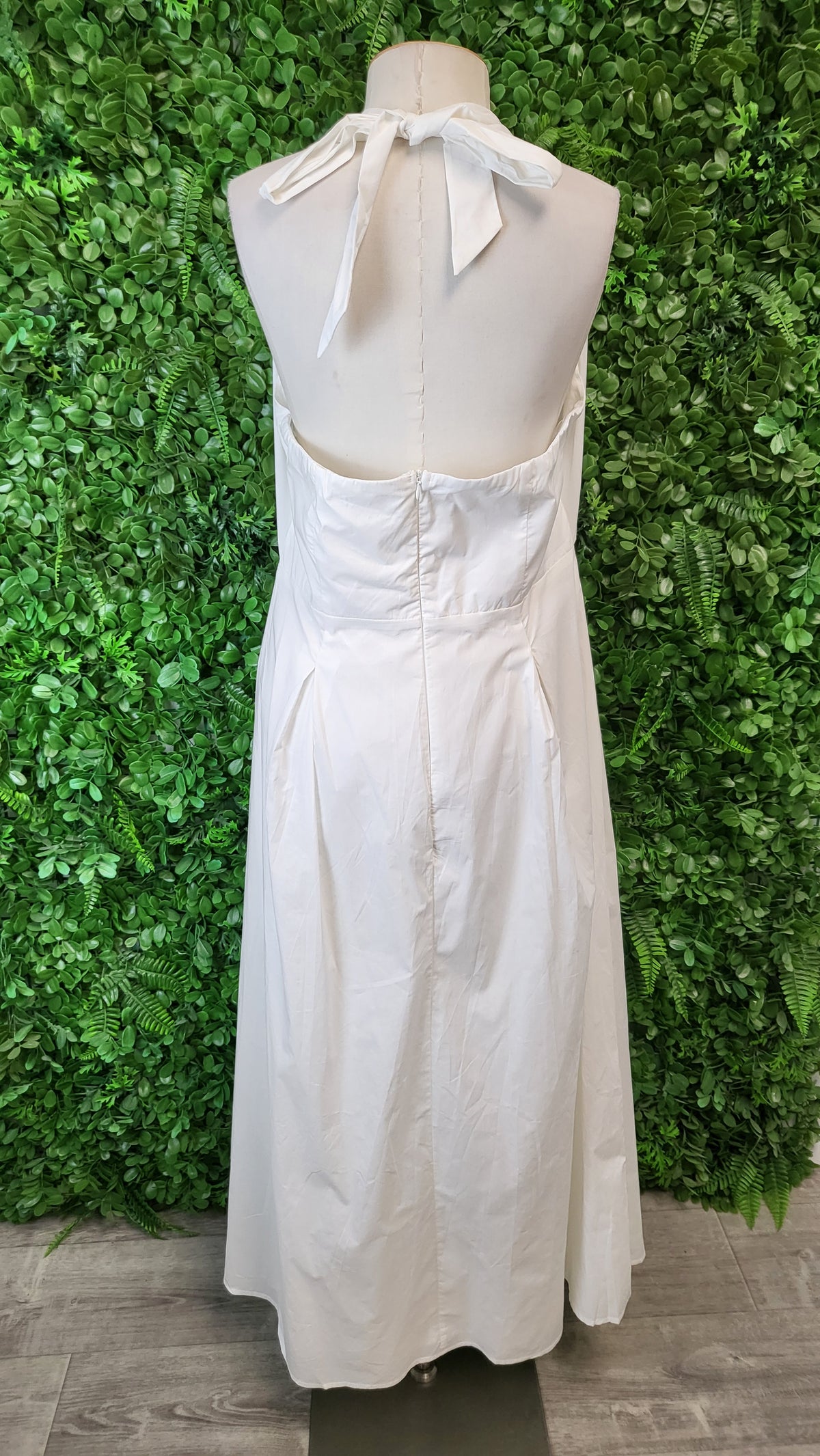Billy J White Wesley Halter Neck Dress BNWT (14)