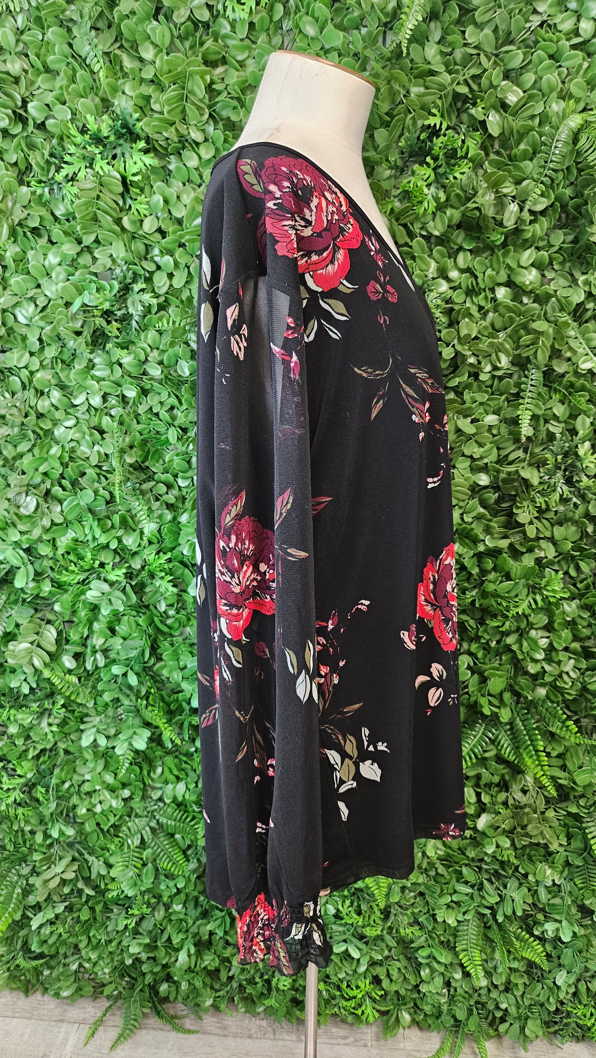 K&K Black Floral Top (3XL)