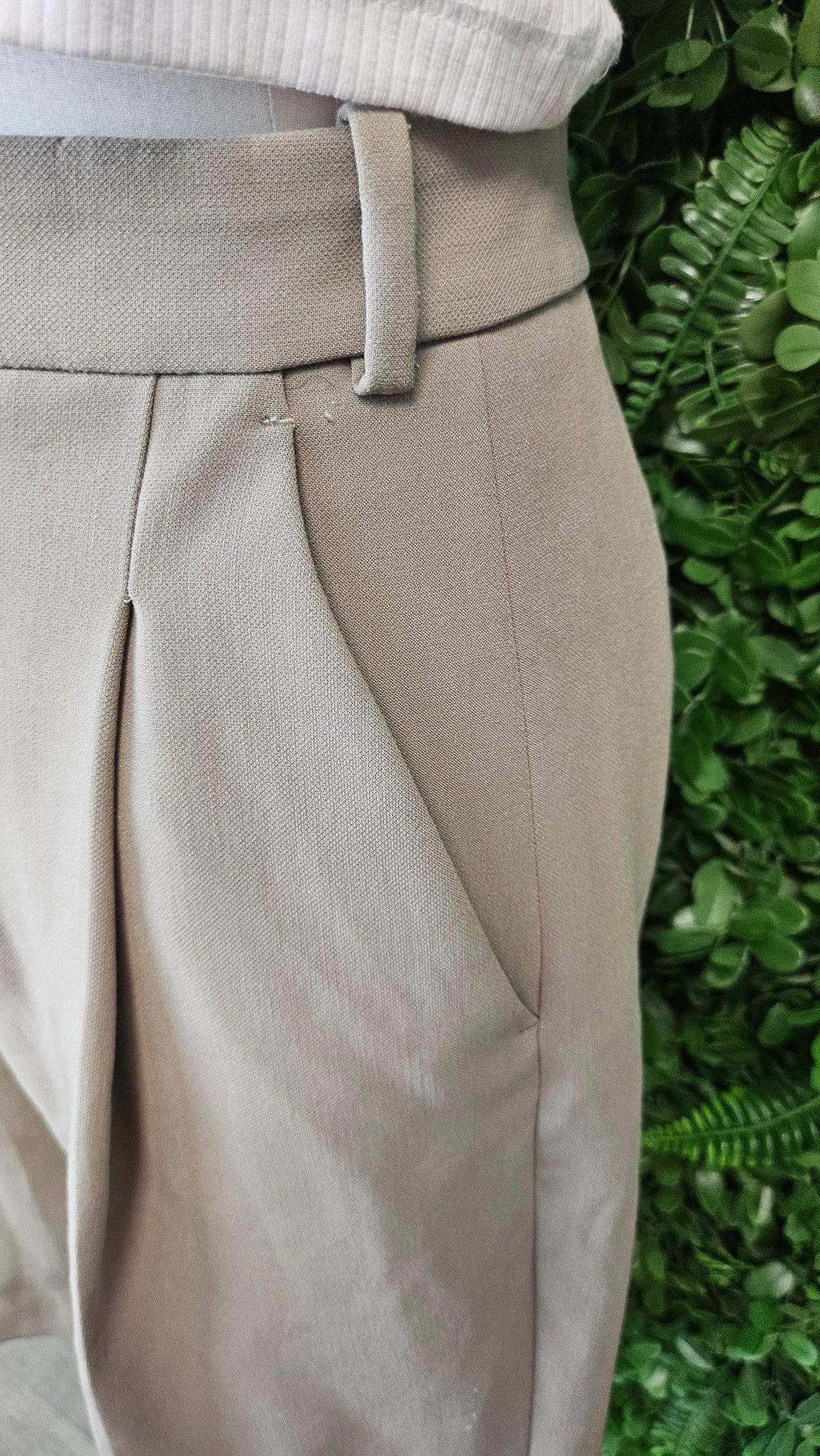 Zara Taupe Pleat Front Shorts (12)