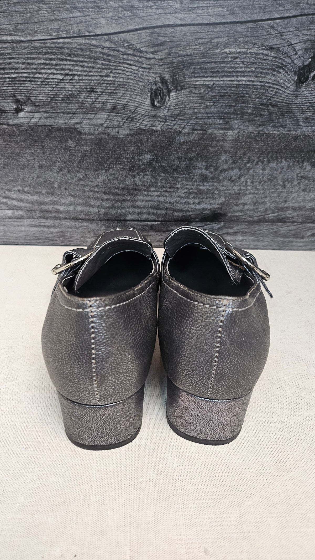 Django & Juliette Silver Buckle Loafer (39)