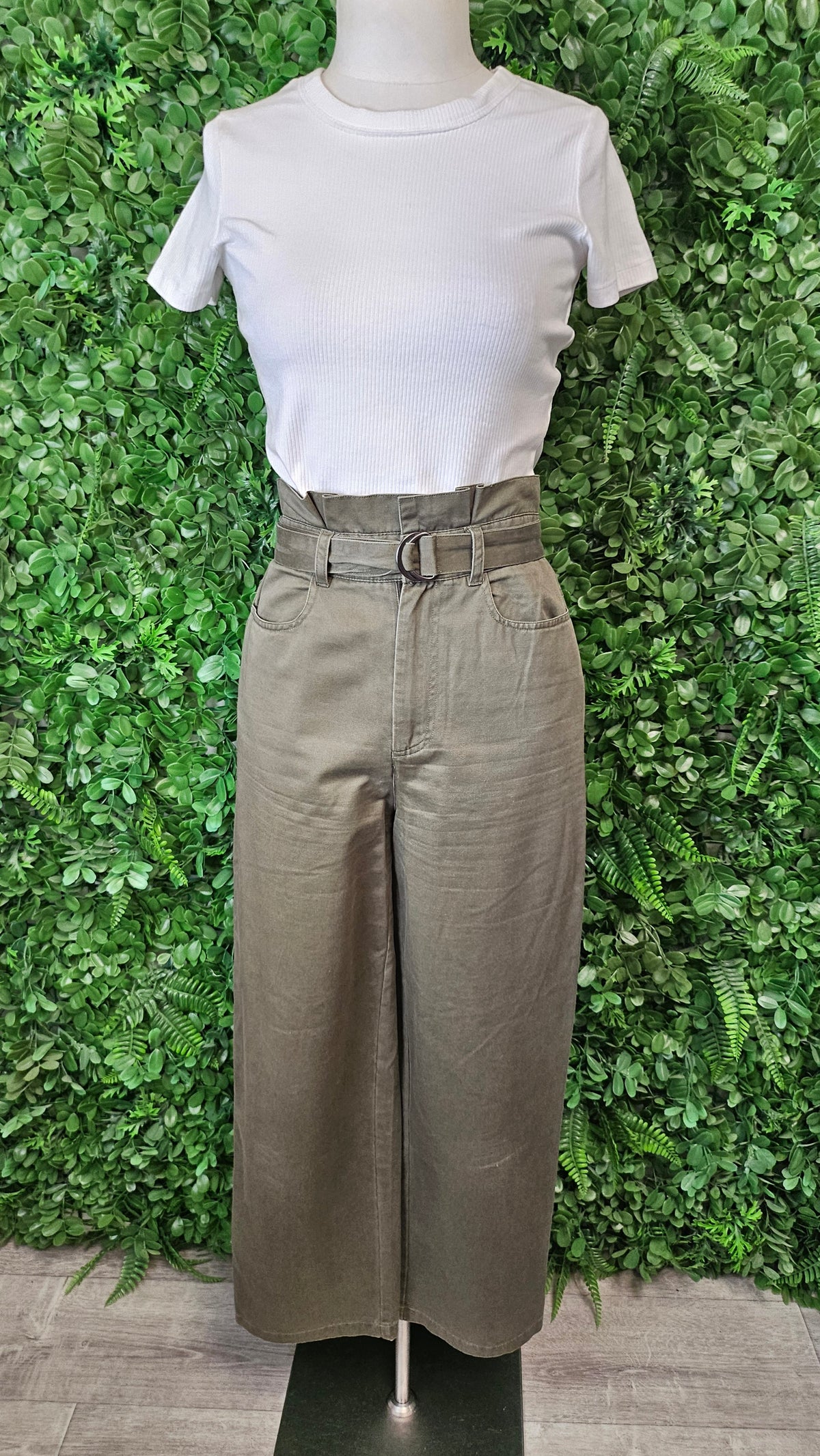 Max Olive Chino Pants (6)