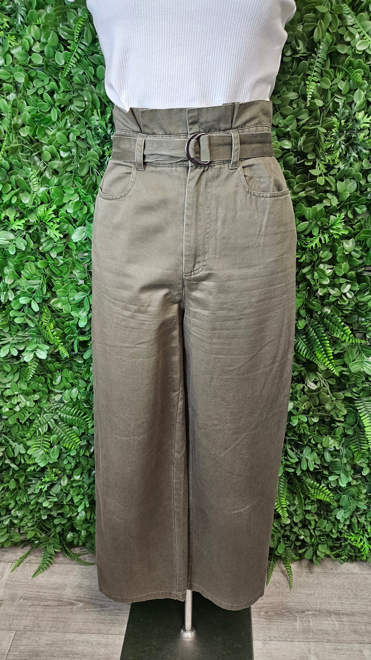 Max Olive Chino Pants (6)