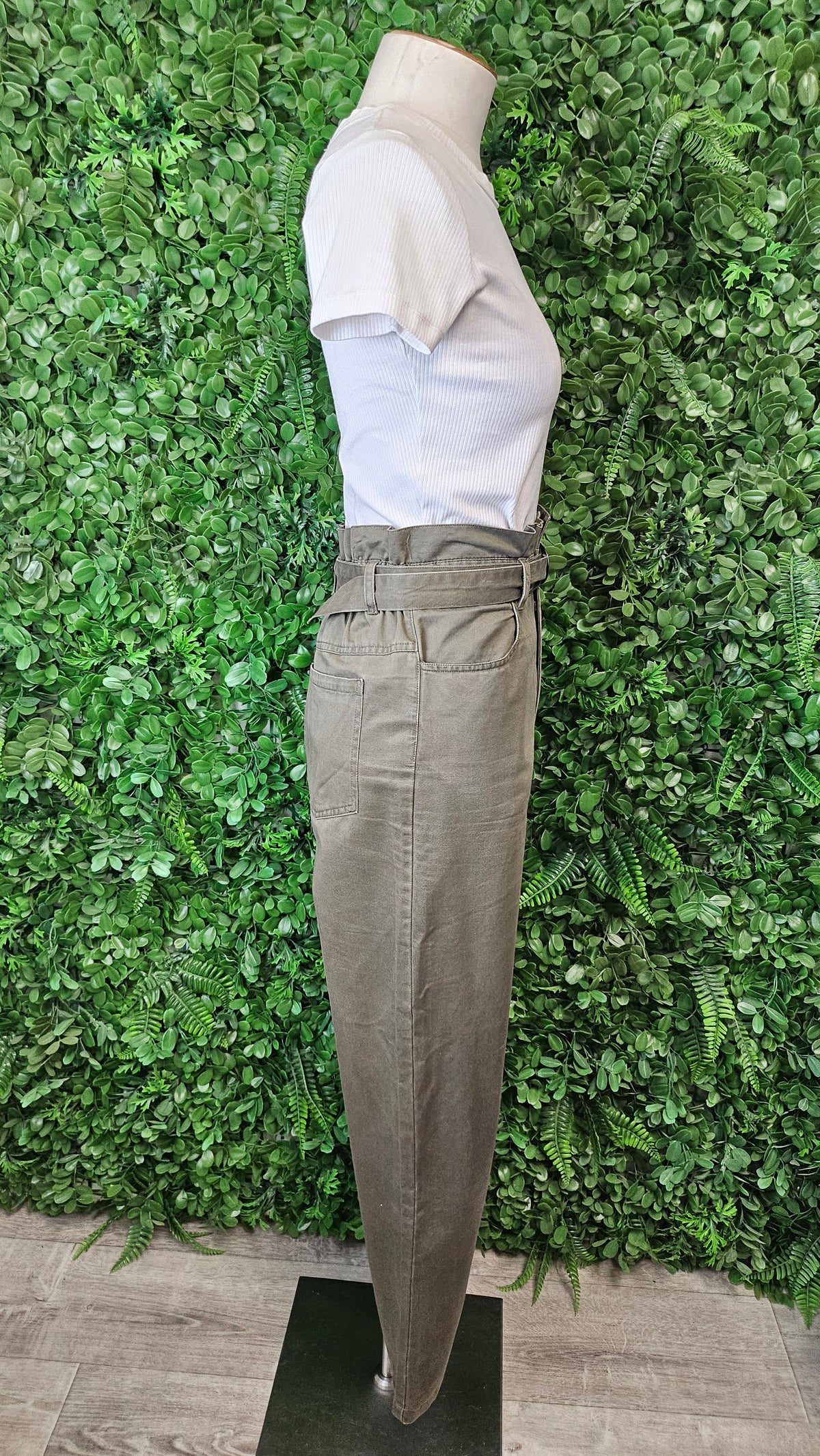 Max Olive Chino Pants (6)