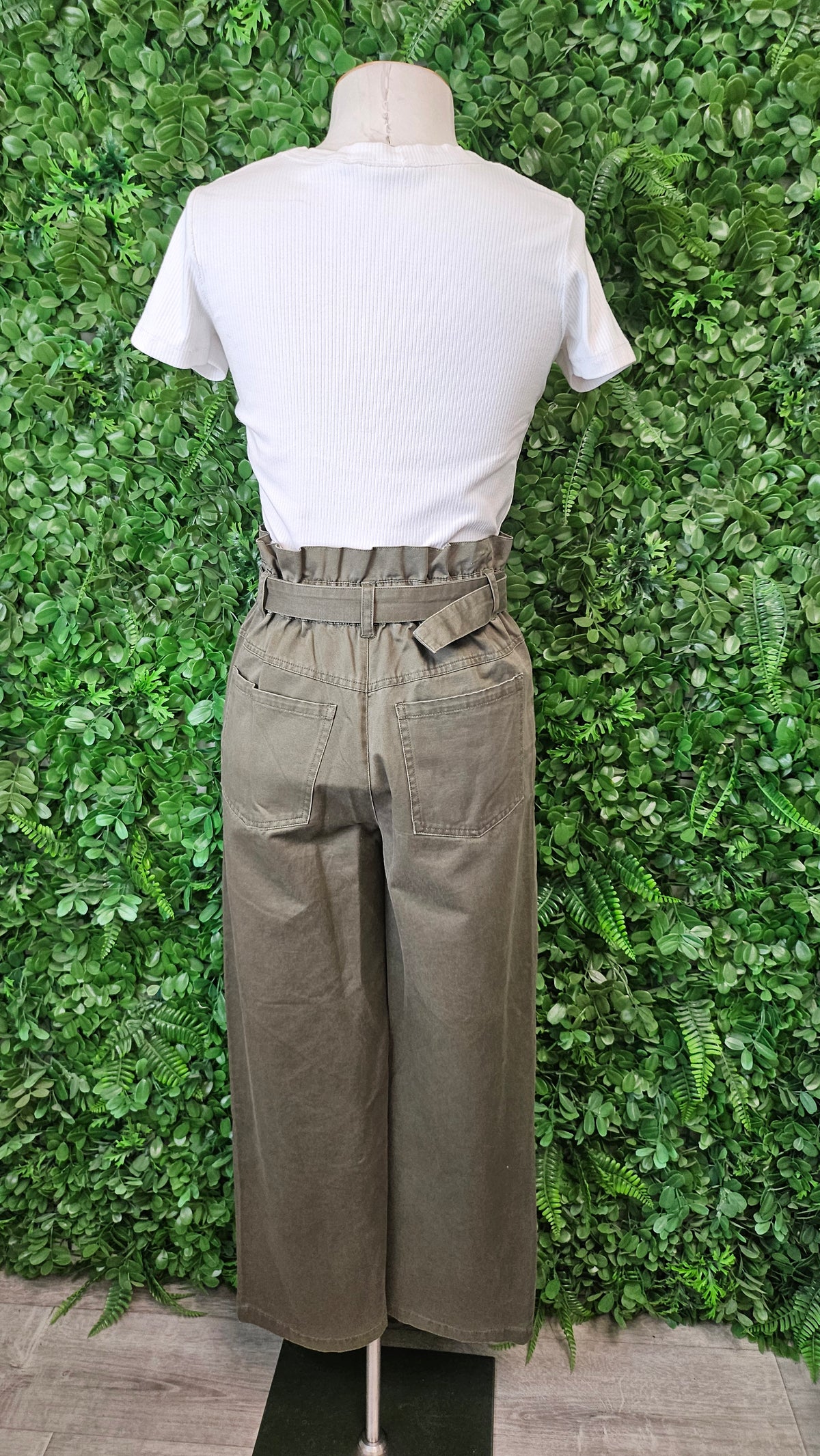 Max Olive Chino Pants (6)